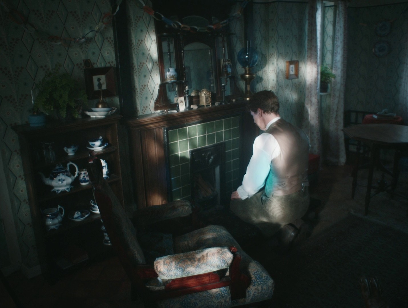 The Electrical Life of Louis Wain (2021) —  shot,  lighting