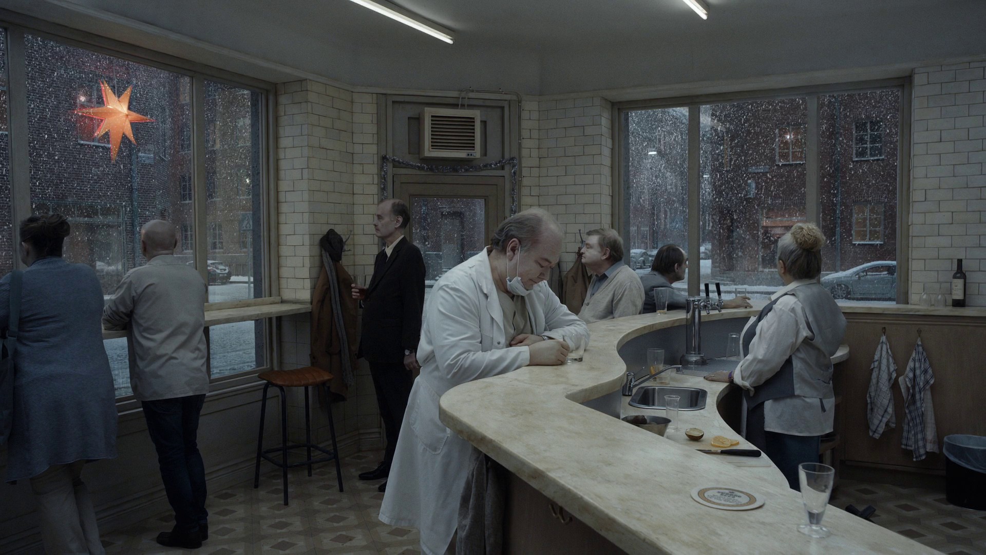 About Endlessness (2019) —  shot,  lighting