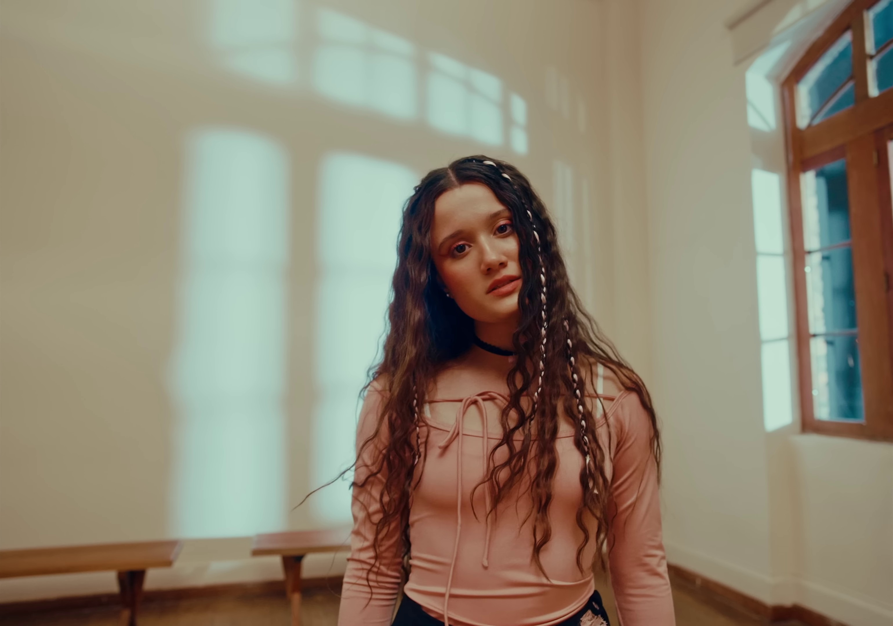 Quise Quererte (2023) —  shot,  lighting