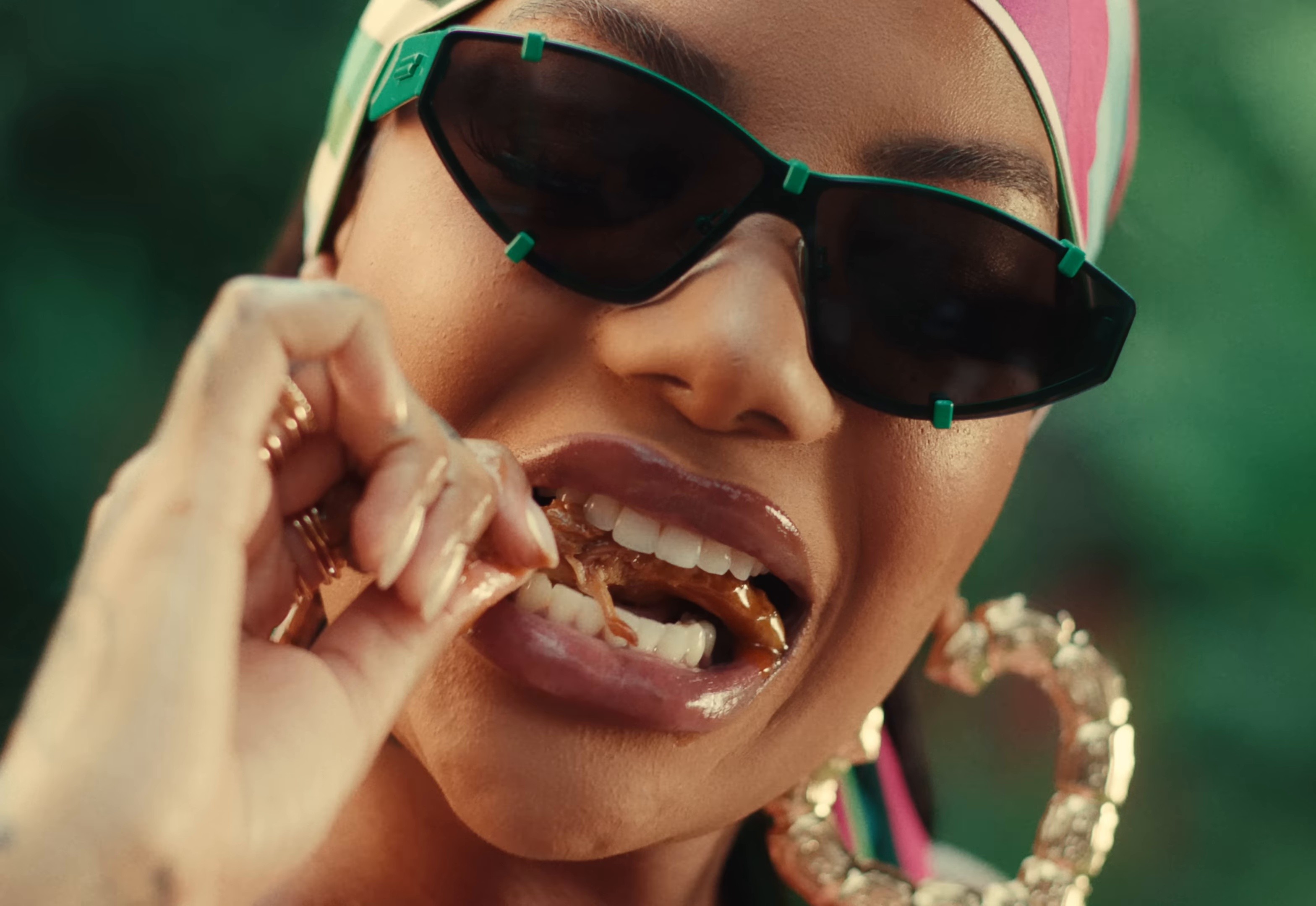 Piña Colada (2024) —  shot,  lighting