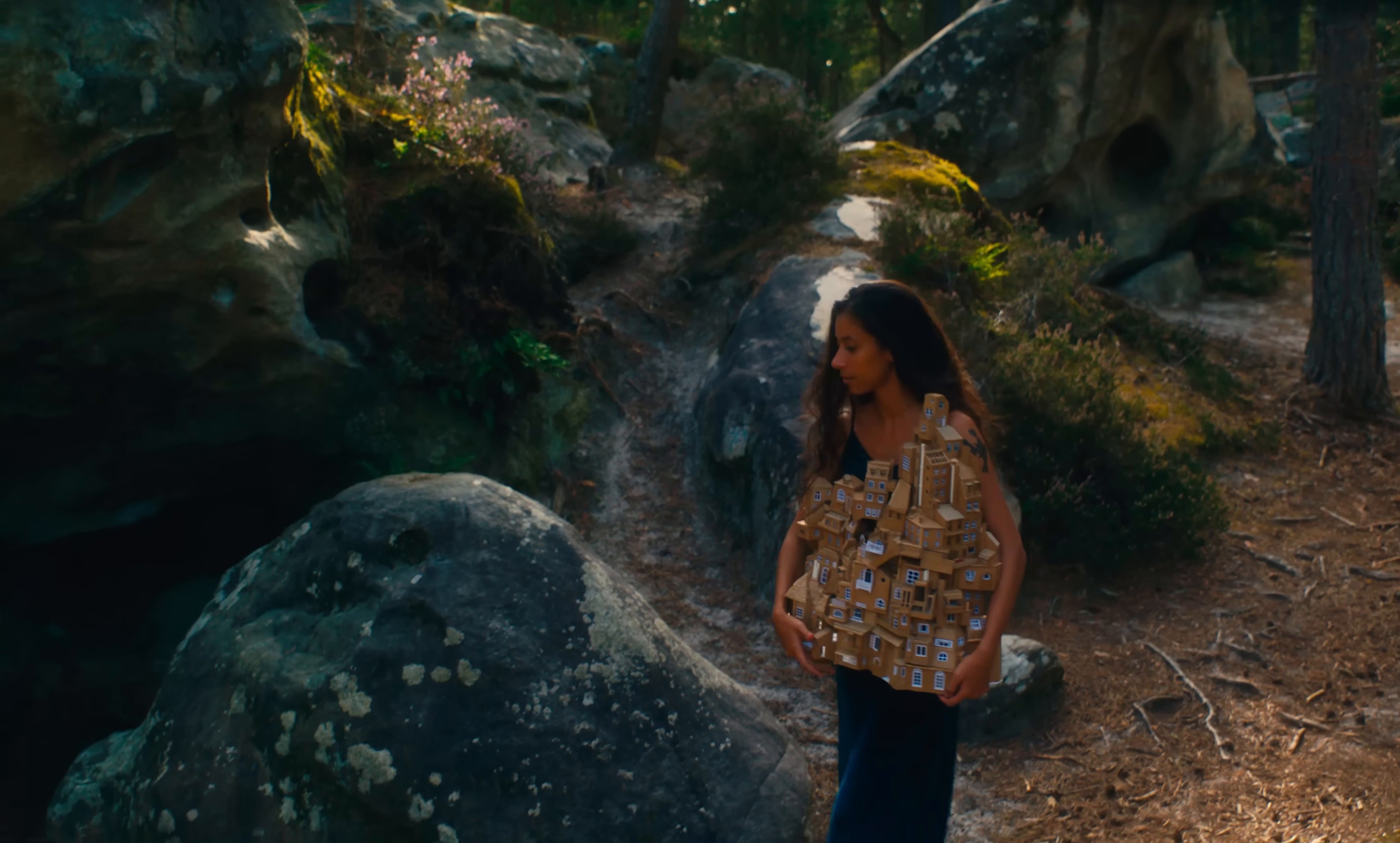 Valparaiso (2023) —  shot,  lighting