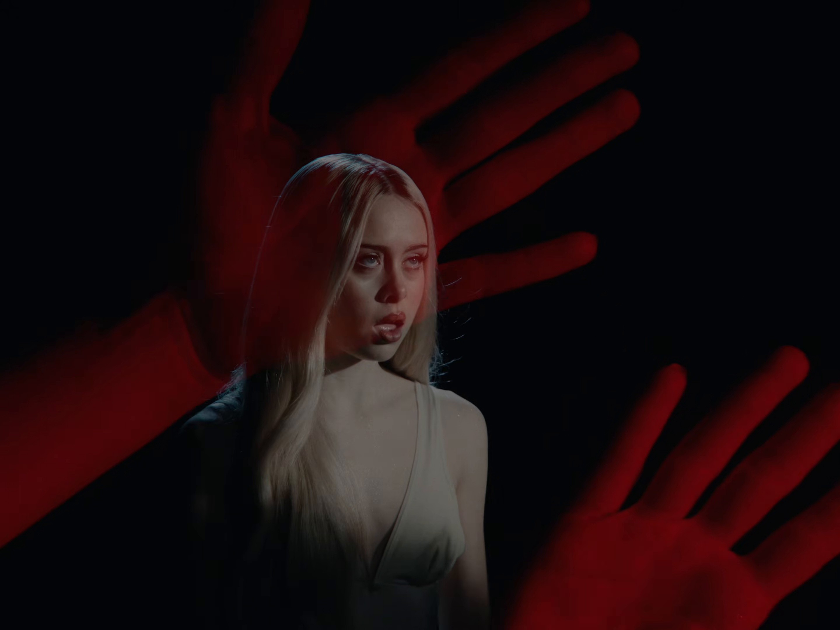 DON’T YOU SEE ME TRYING ? (2026) —  shot,  lighting