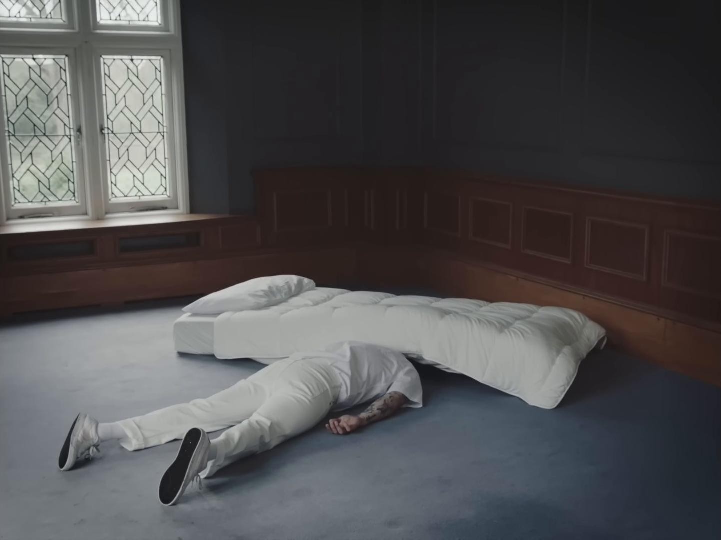 COLOSSUS (2018) —  shot,  lighting