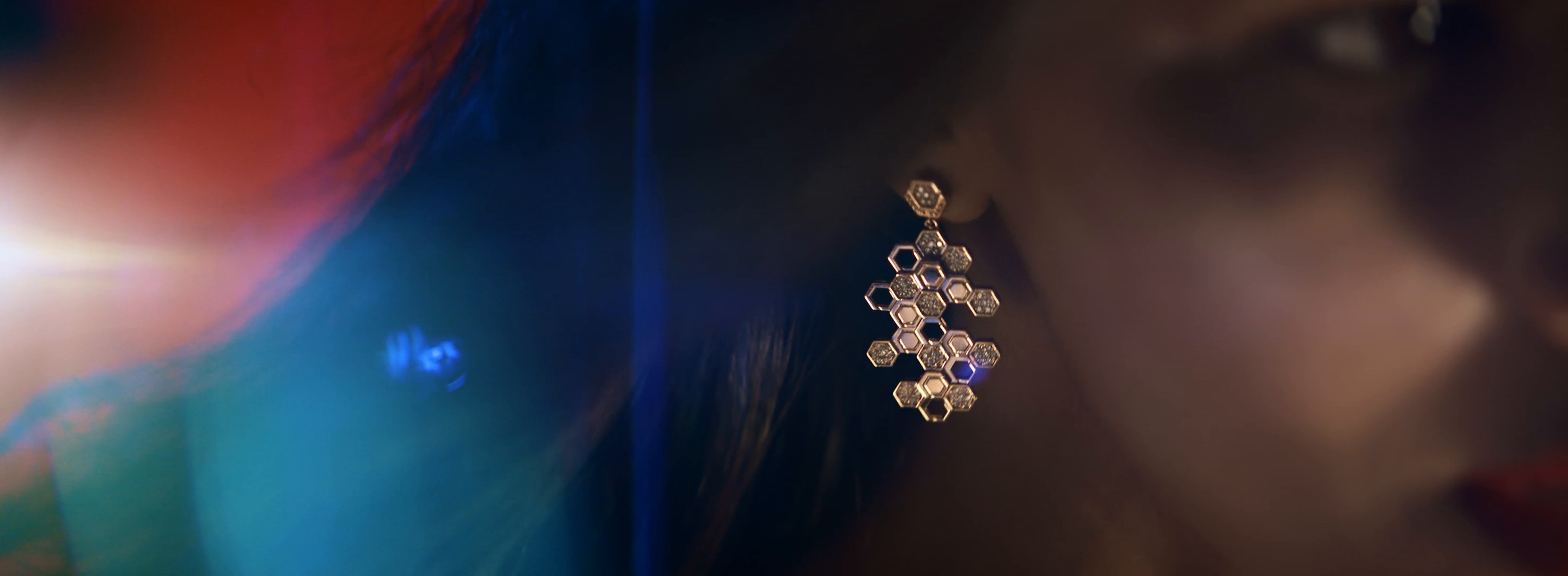 Zoughaib & Sons - Just Bee (2017) —  shot,  lighting