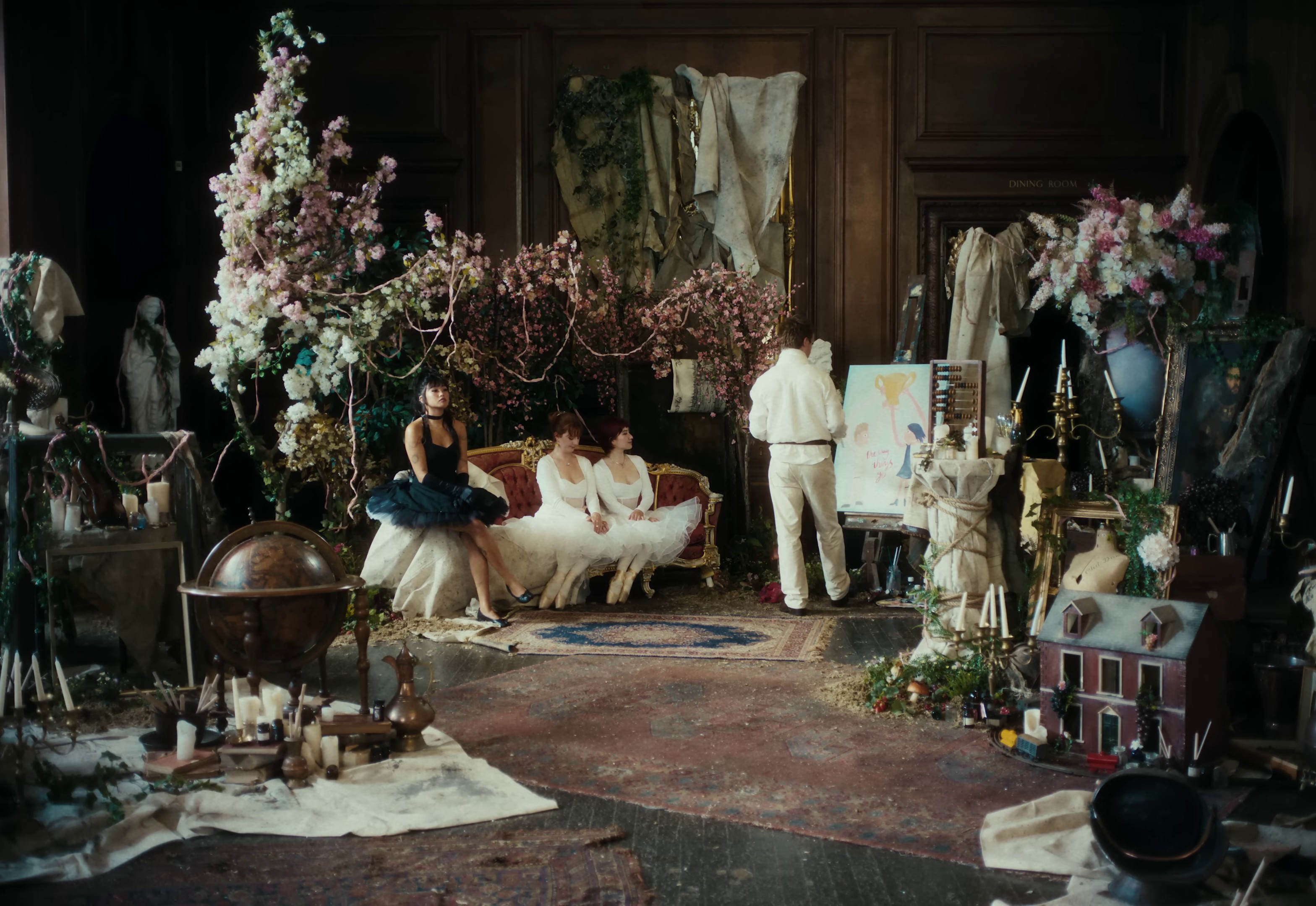 The way things go (2023) —  shot,  lighting