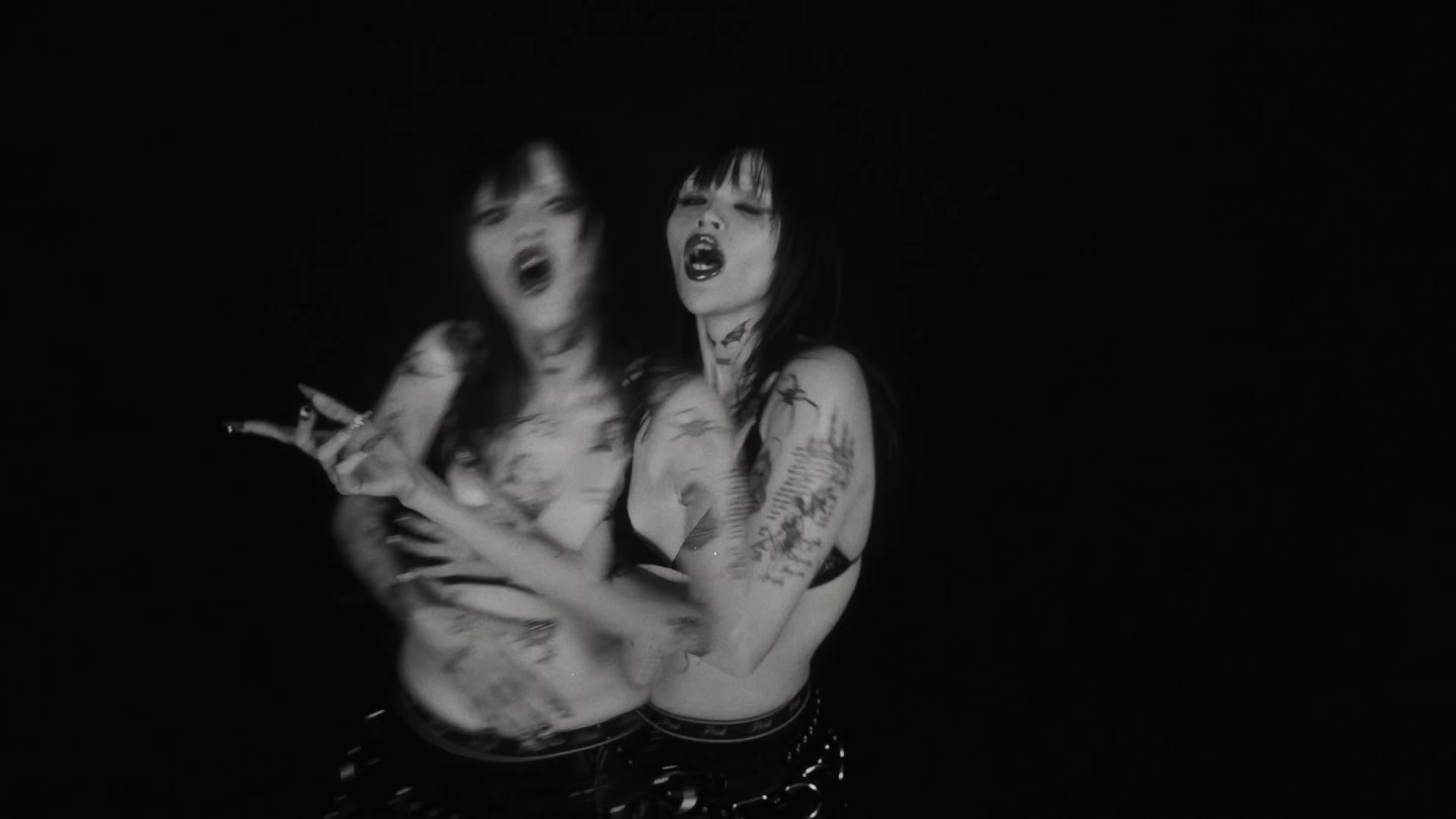 YUMMi 🖤 (2025) —  shot,  lighting