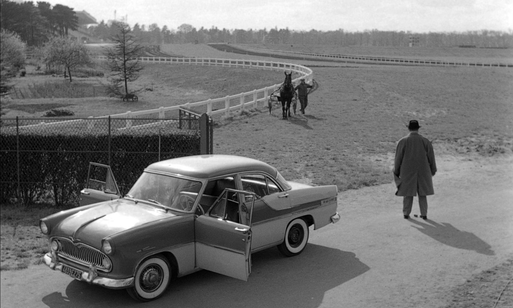 The Counterfeiters of Paris (1961) —  shot,  lighting