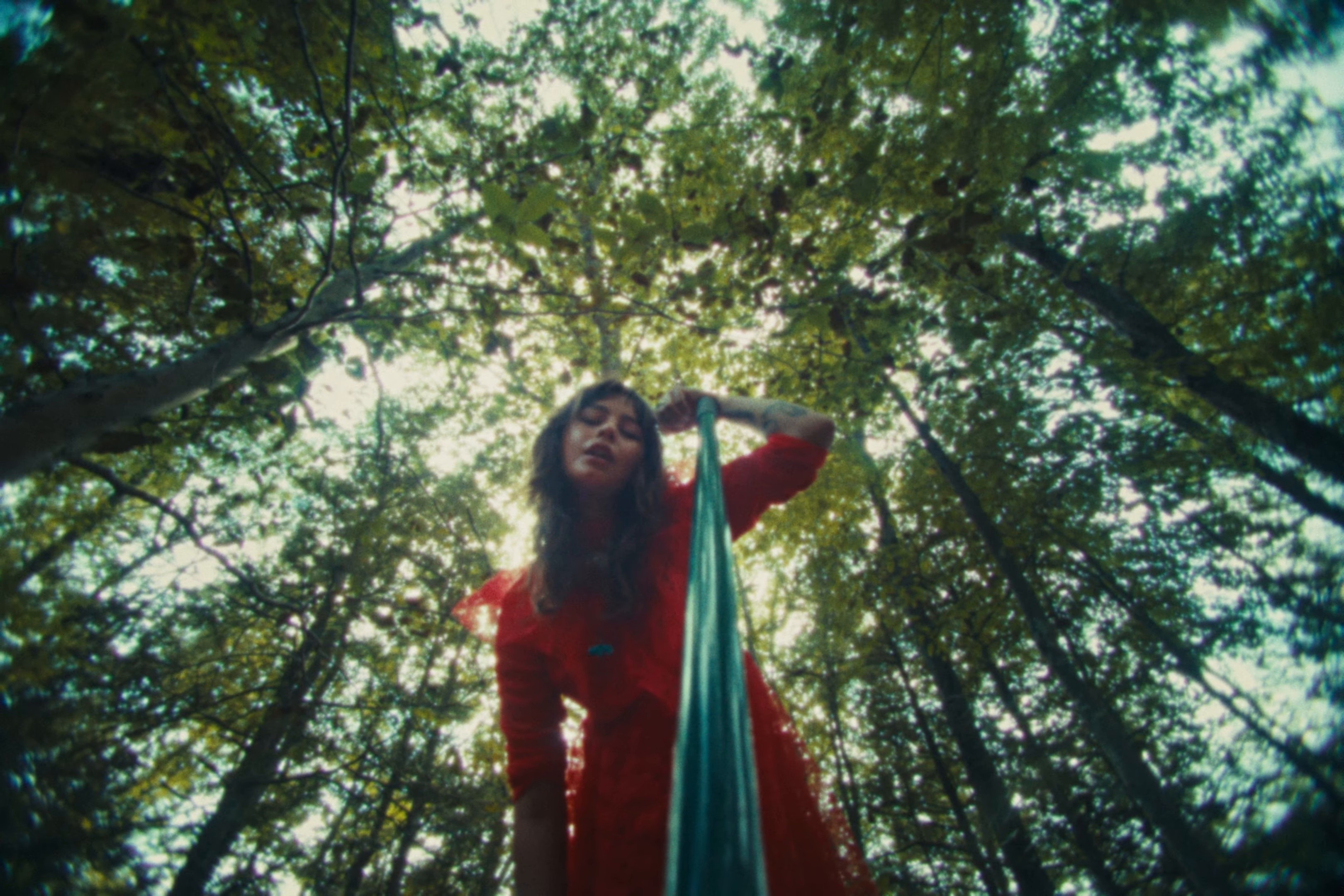 easy (2024) —  shot,  lighting