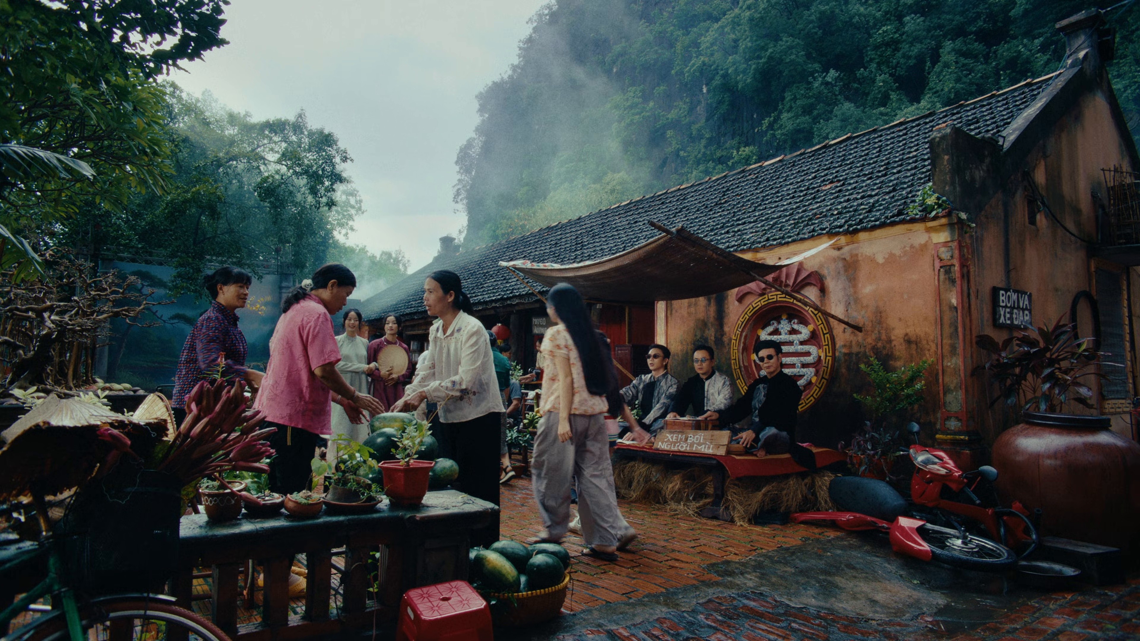 Mục Hạ Vô Nhân (2025) —  shot,  lighting