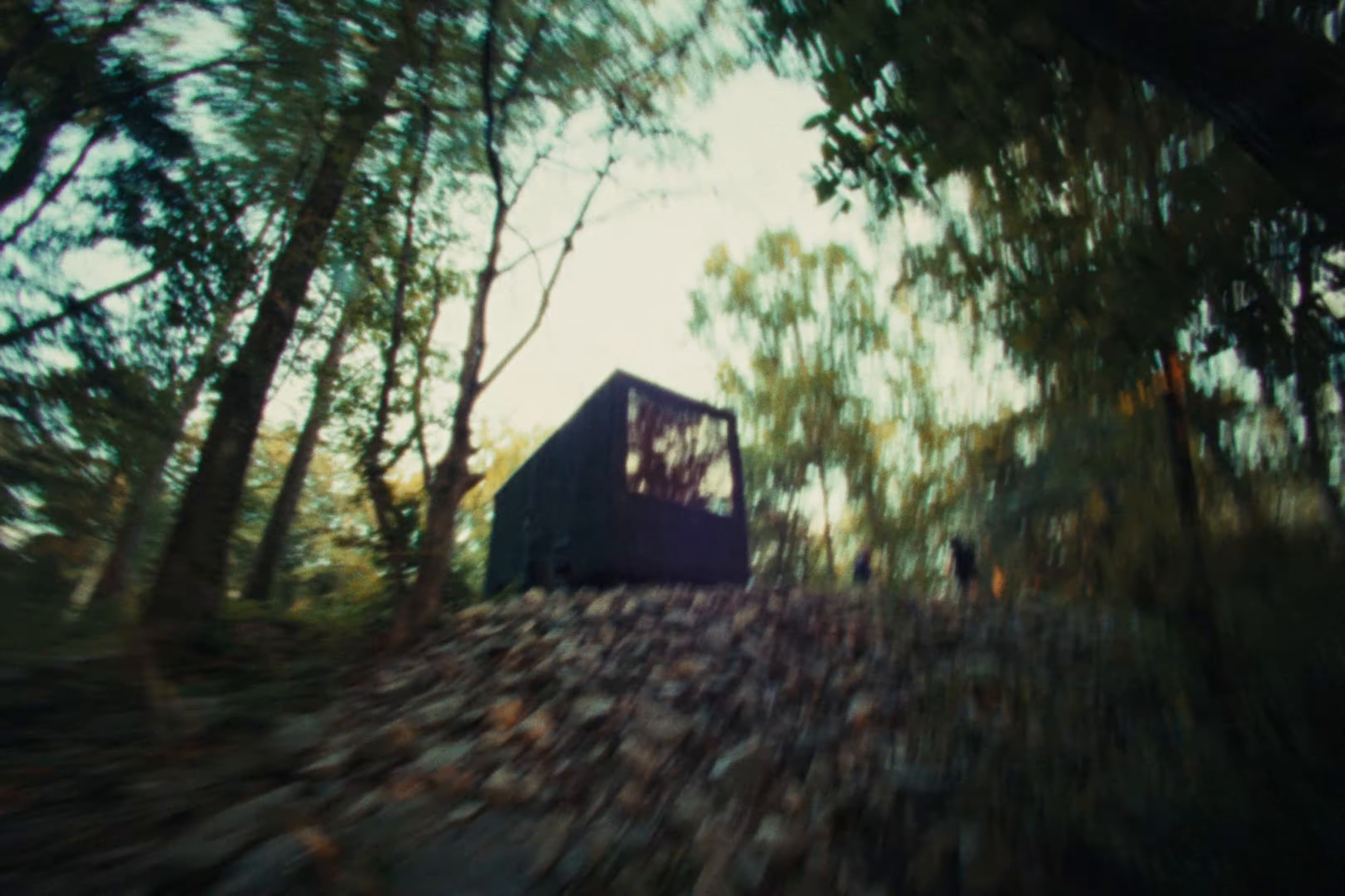 easy (2024) —  shot,  lighting