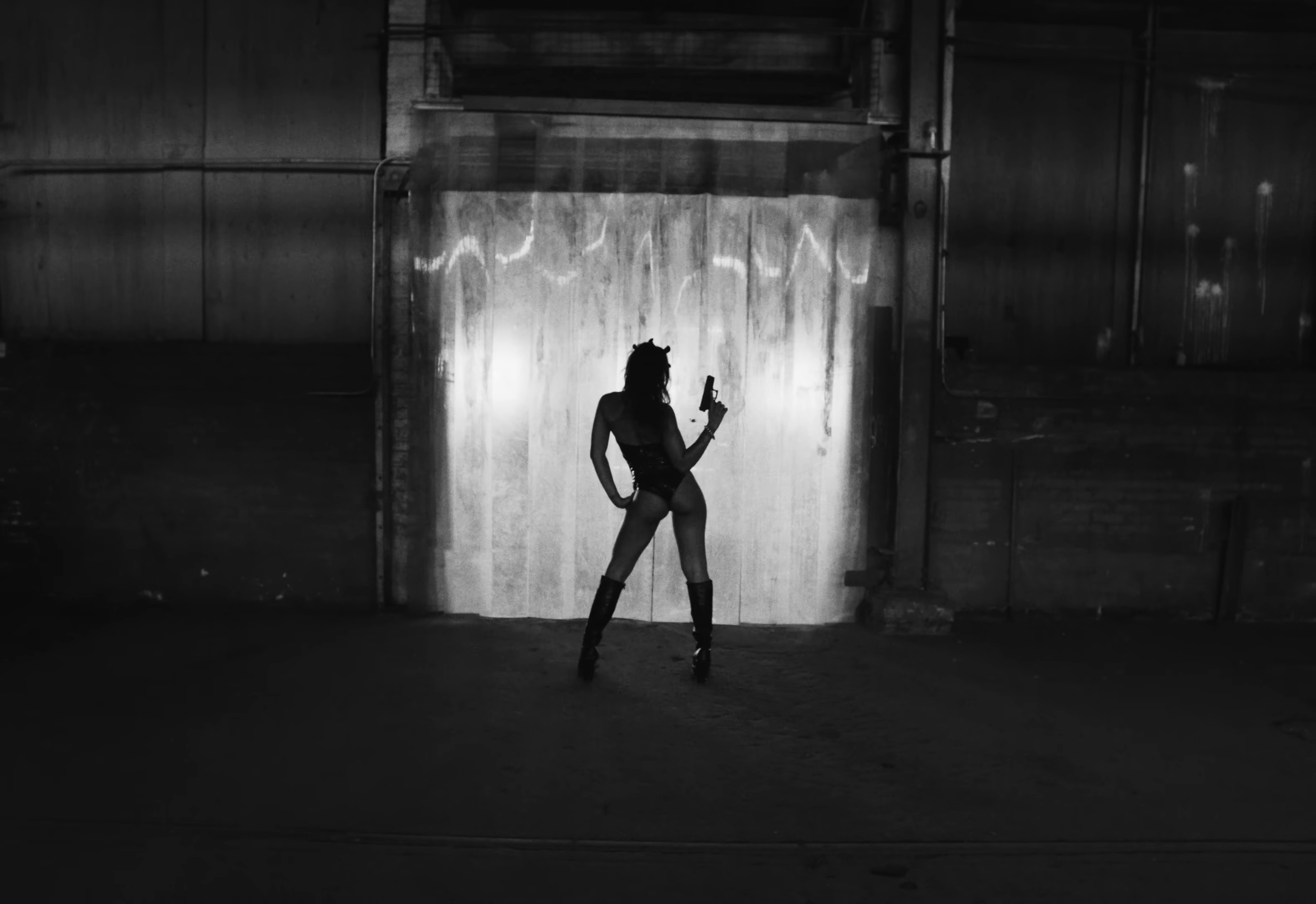 BRINGBLICK (2025) —  shot,  lighting