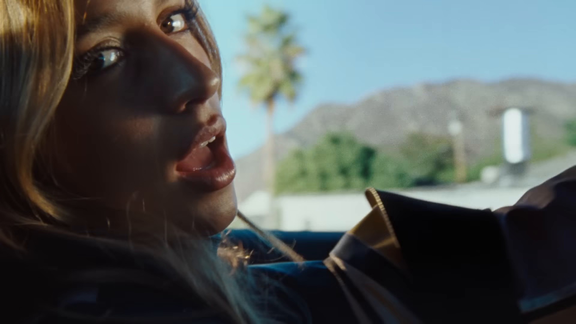 2 hands (2024) —  shot,  lighting