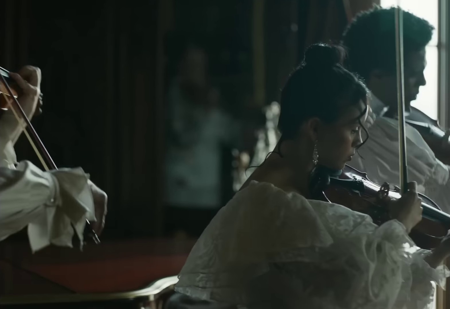 Keeps On (2022) —  shot,  lighting