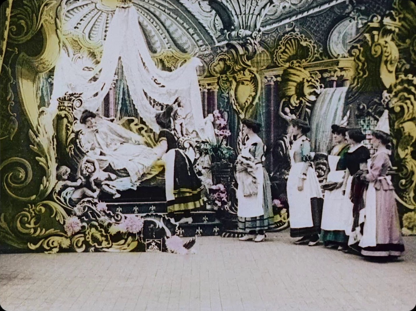  The Kingdom of the Fairies (1903) —  shot,  lighting