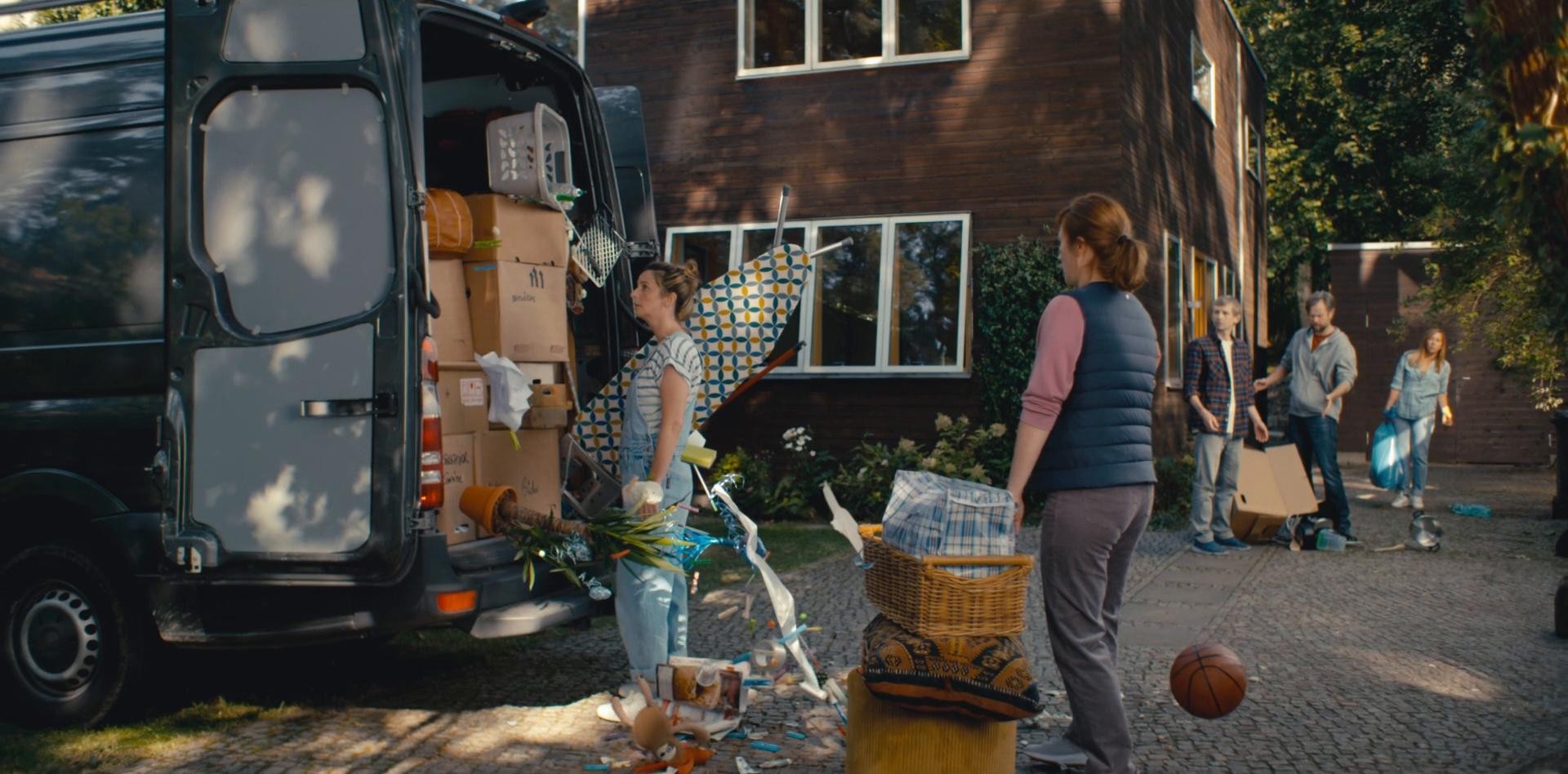 HOMEDAY (2025) —  shot,  lighting