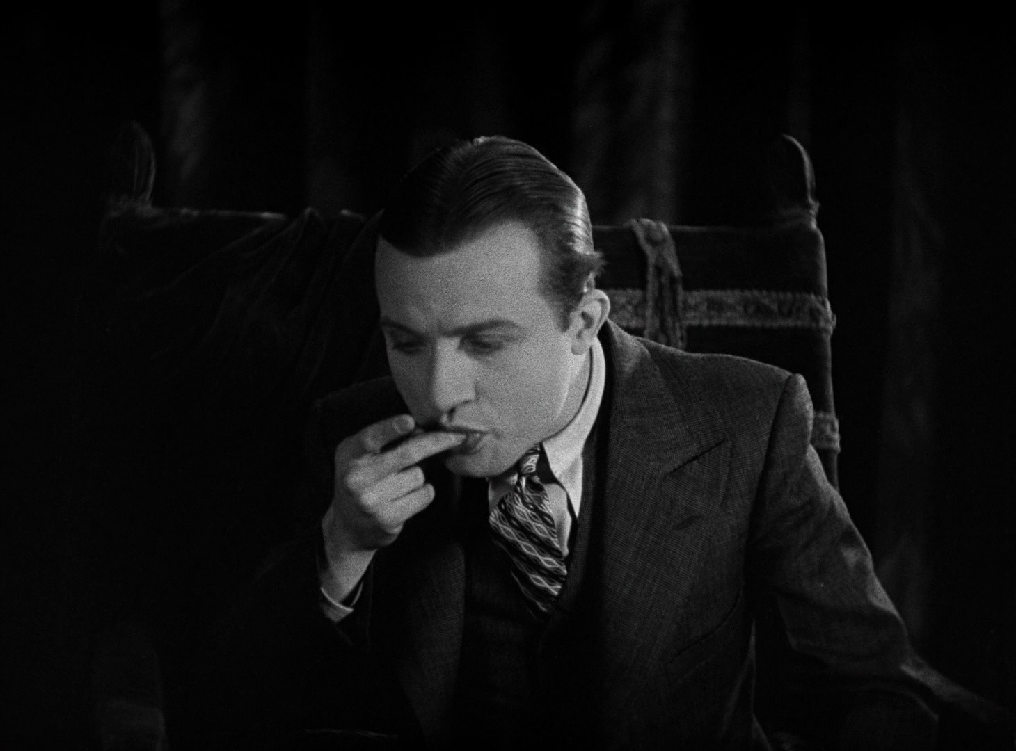 Dracula (1932) —  shot,  lighting