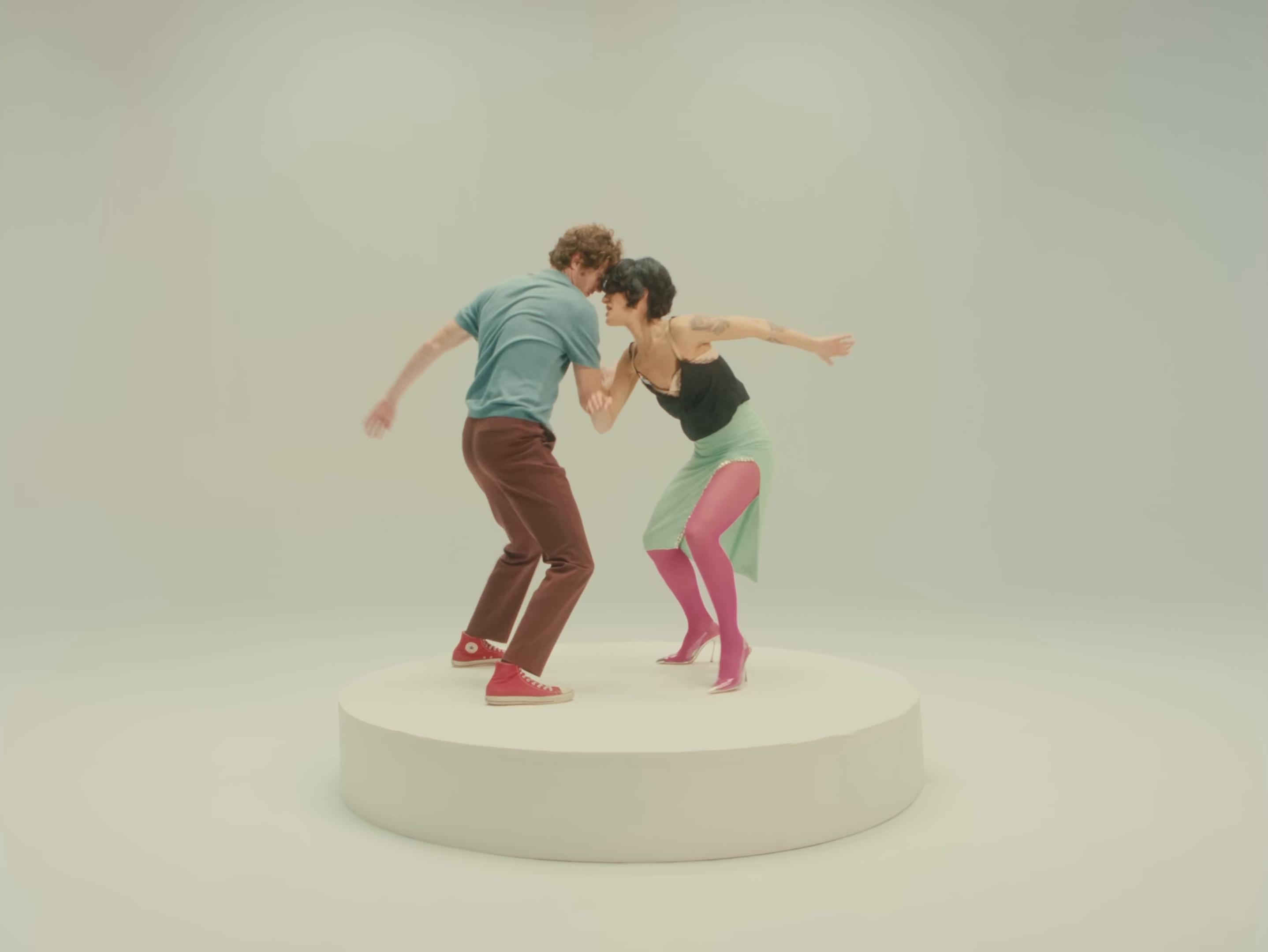 MAIMAI (2025) —  shot,  lighting