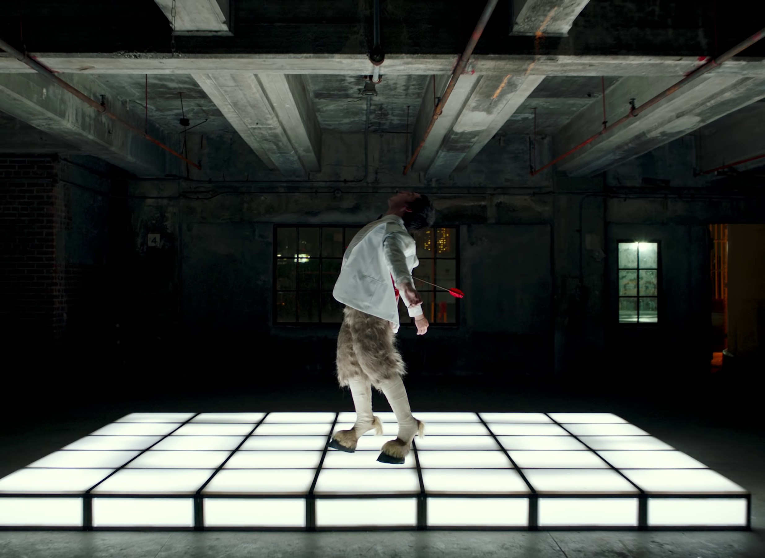 SLOW DANCING IN THE DARK (2018) —  shot,  lighting