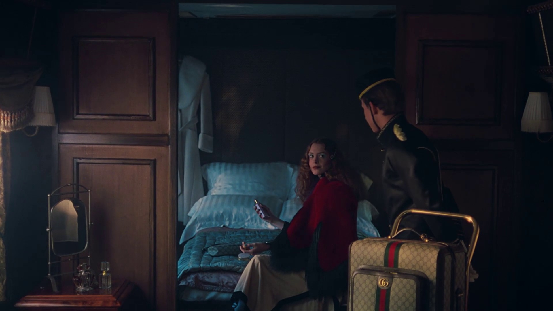 GUCCI GIFT 2023 (2023) —  shot,  lighting