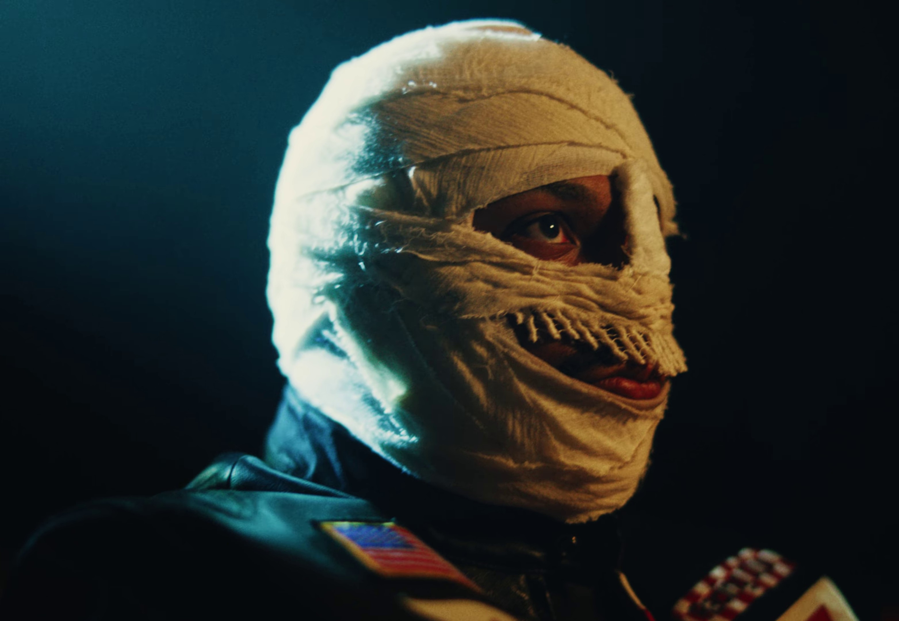 PORN ACTING*  (2022) —  shot,  lighting