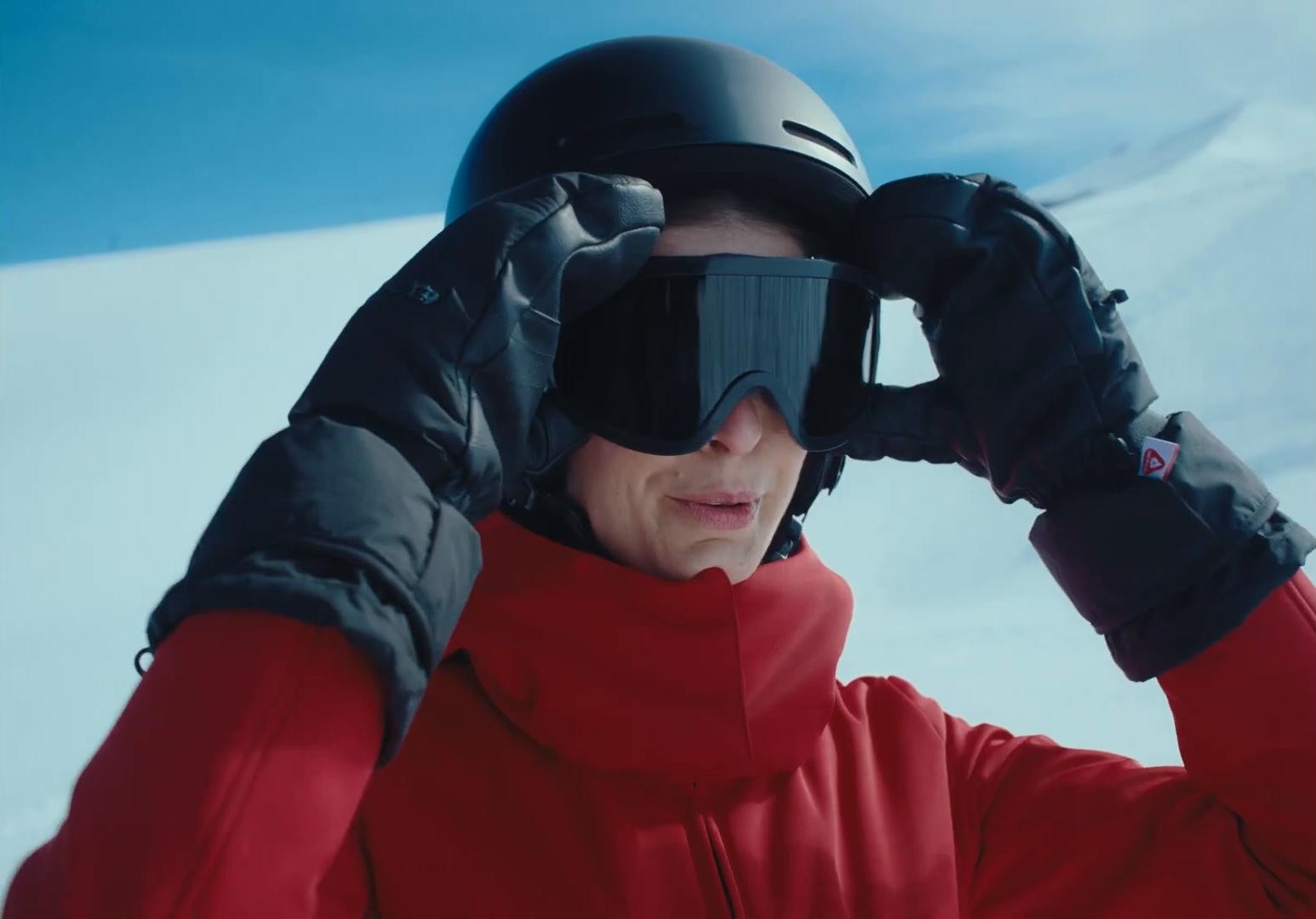 HAPPY HOLIDAYS by OYSHO (2024) —  shot,  lighting