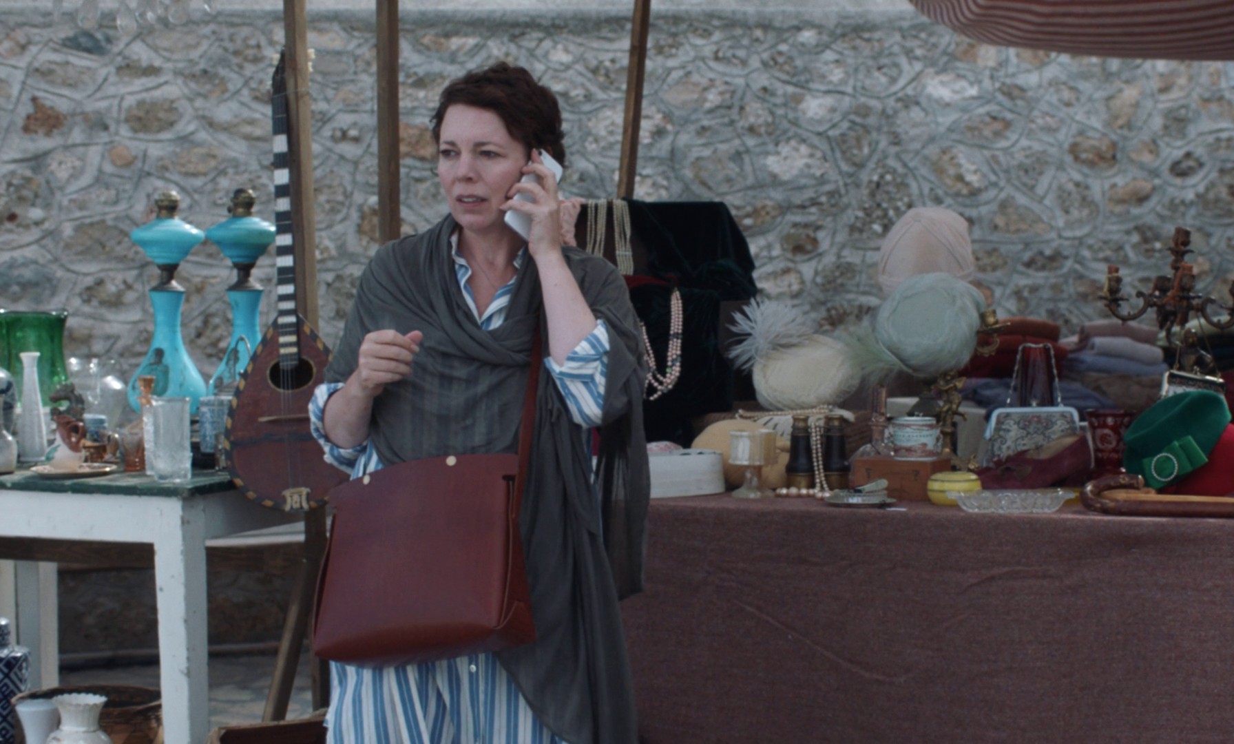 The Lost Daughter (2021) —  shot,  lighting