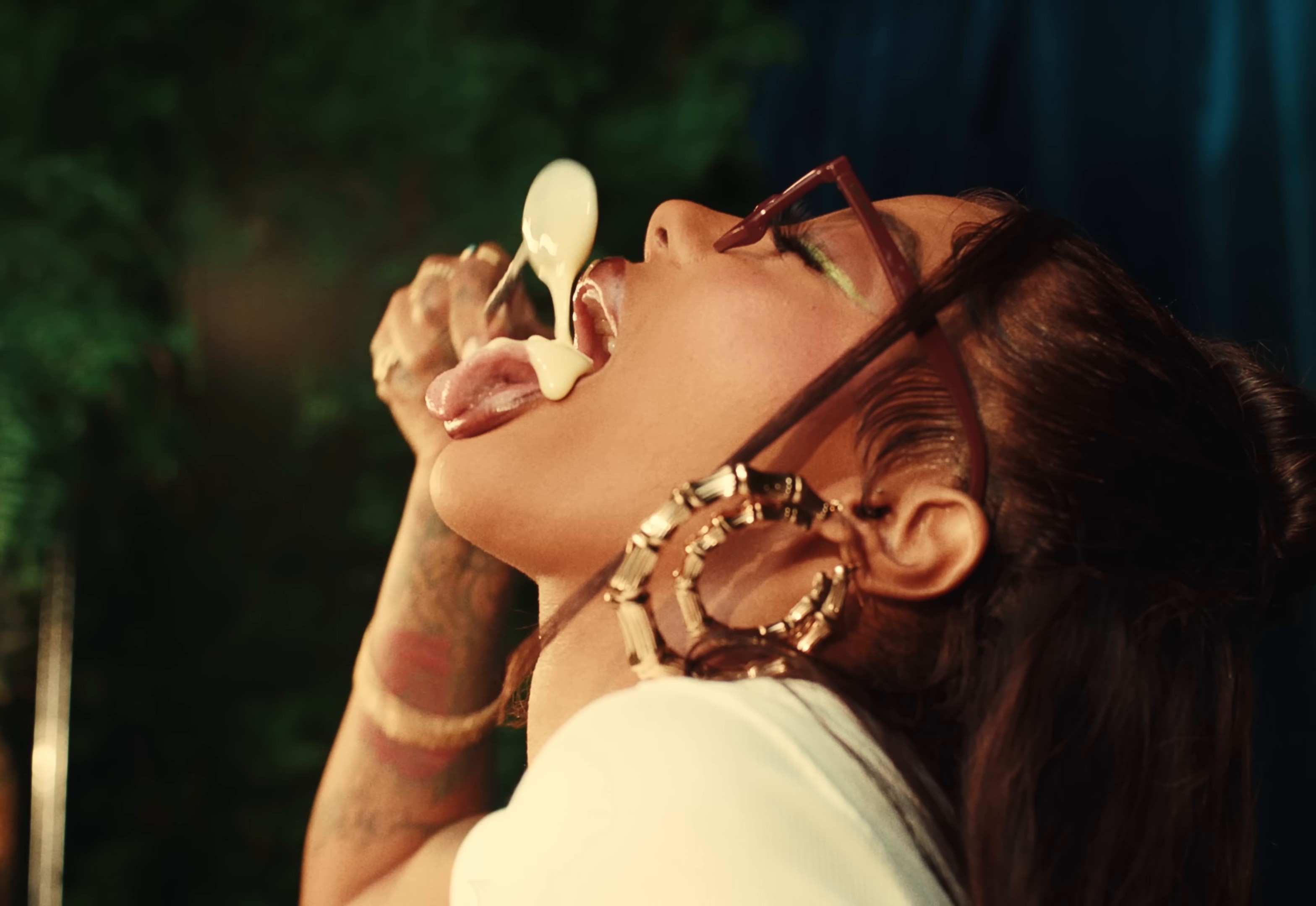 Piña Colada (2024) —  shot,  lighting