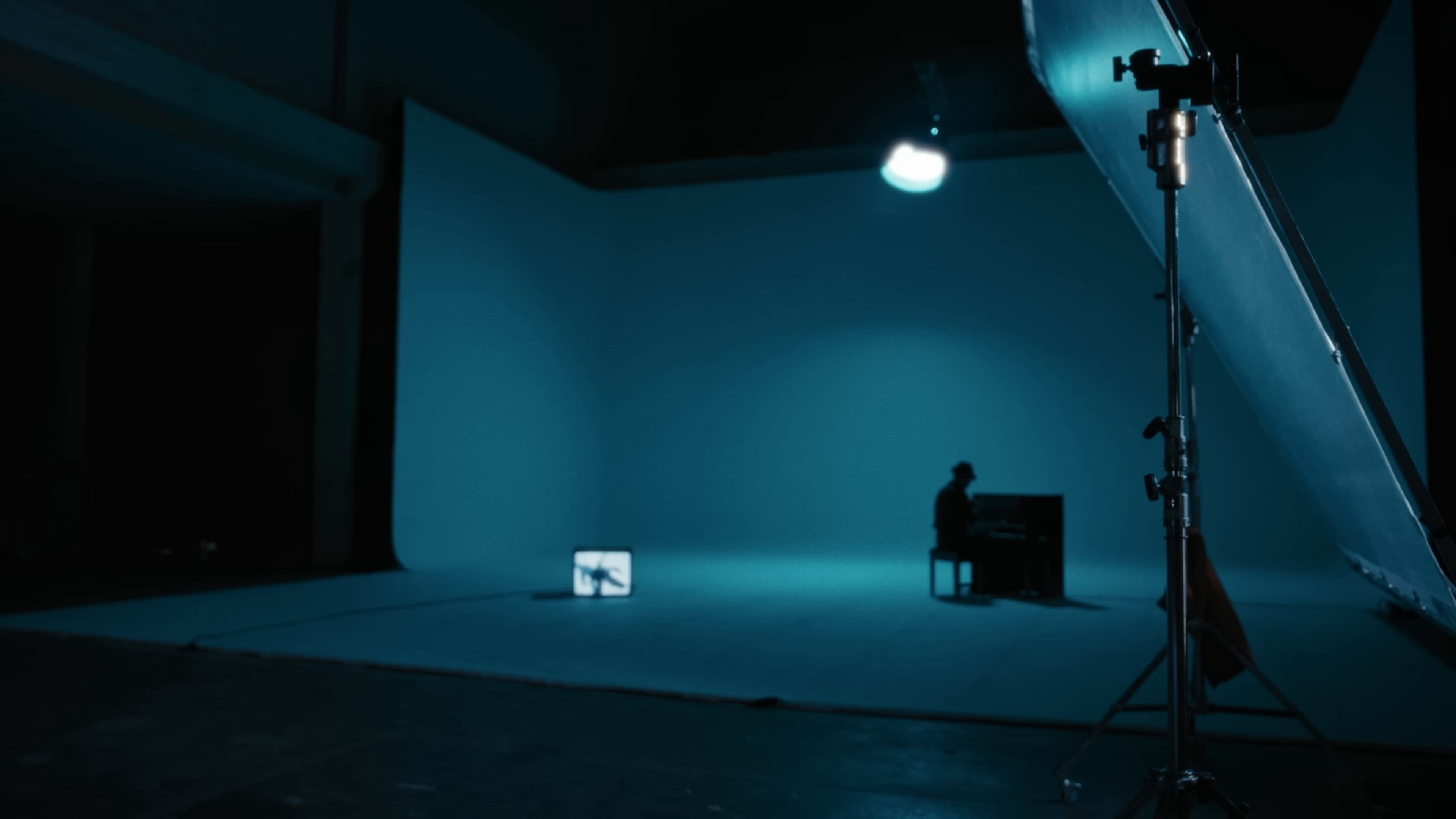 J’ai plus peur (2024) —  shot,  lighting