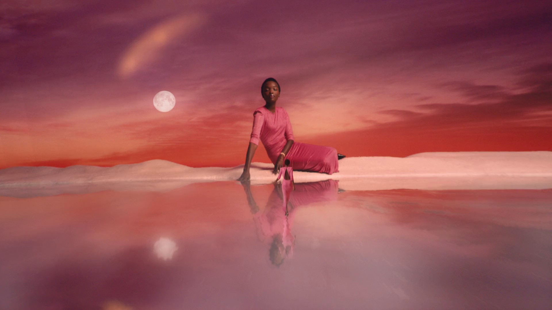 audemars piguet _ Royal Oak Mini (2024) —  shot,  lighting