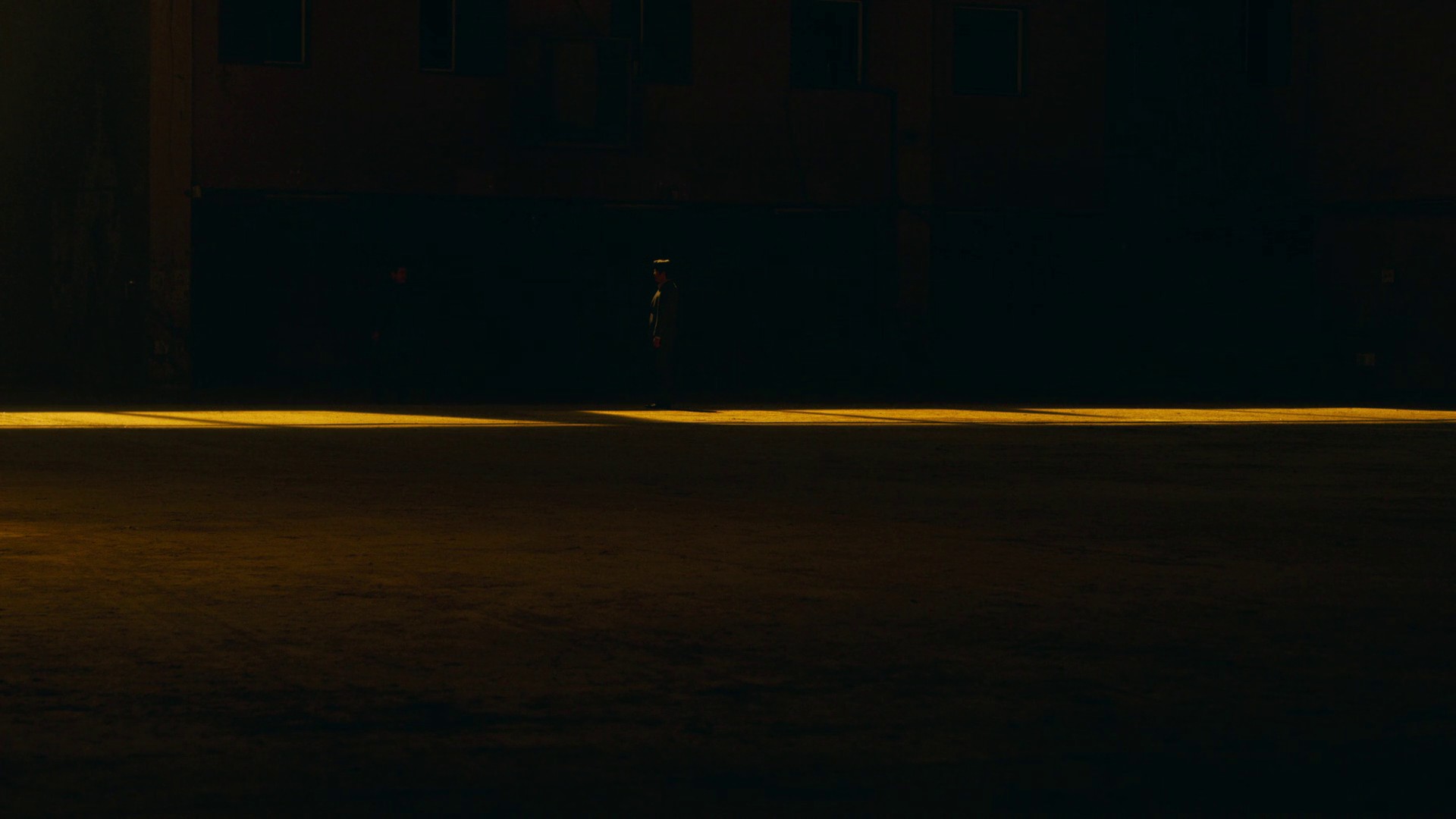 Luna (2021) —  shot,  lighting