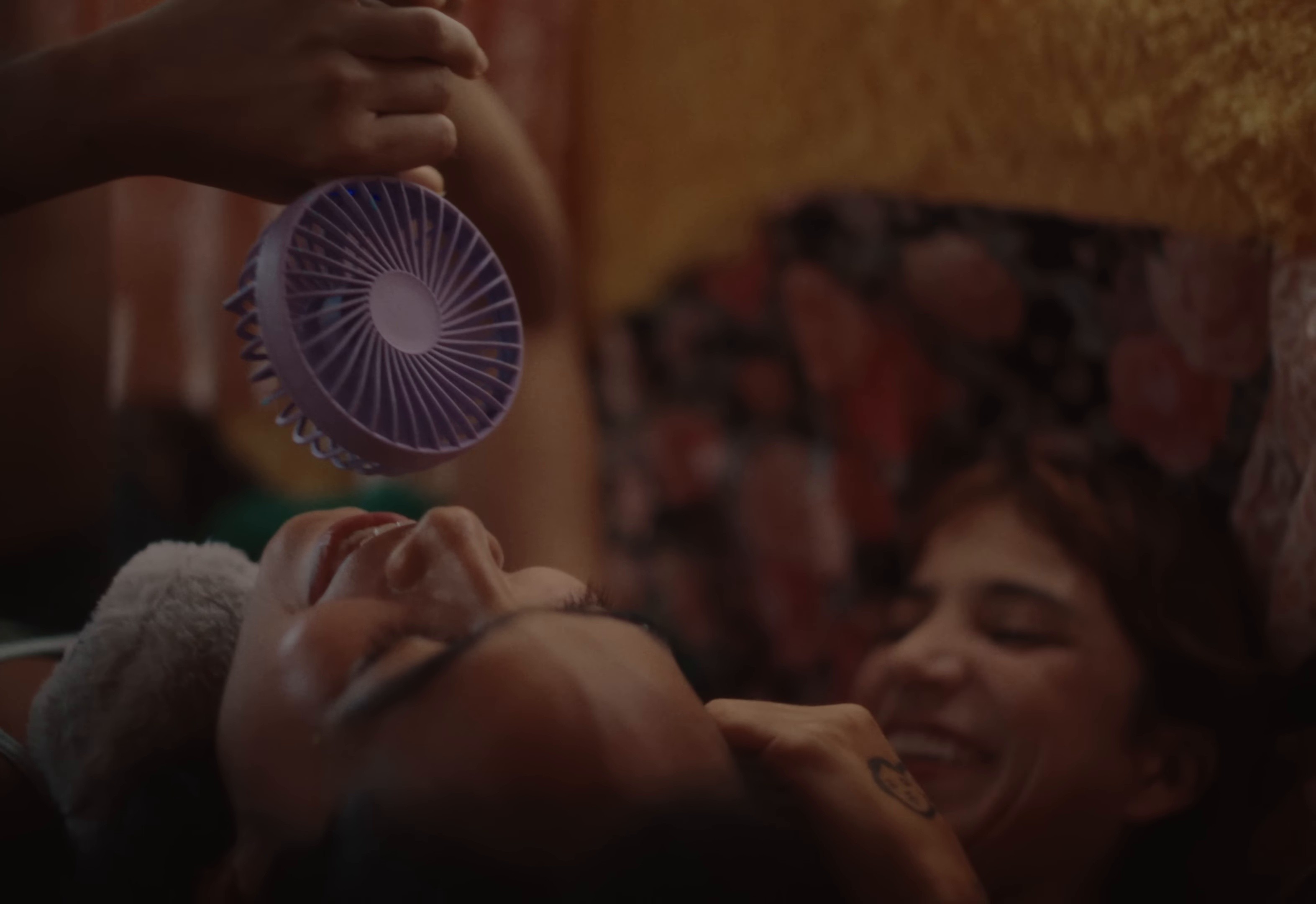 Fogata (Leo) (2025) —  shot,  lighting