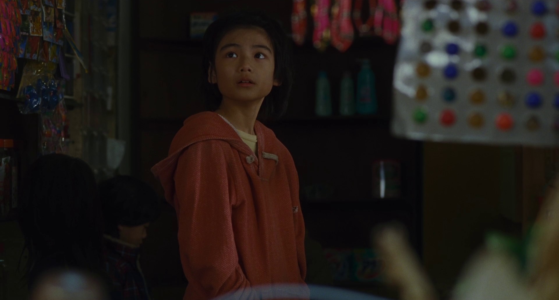 Shoplifters (2018) —  shot,  lighting
