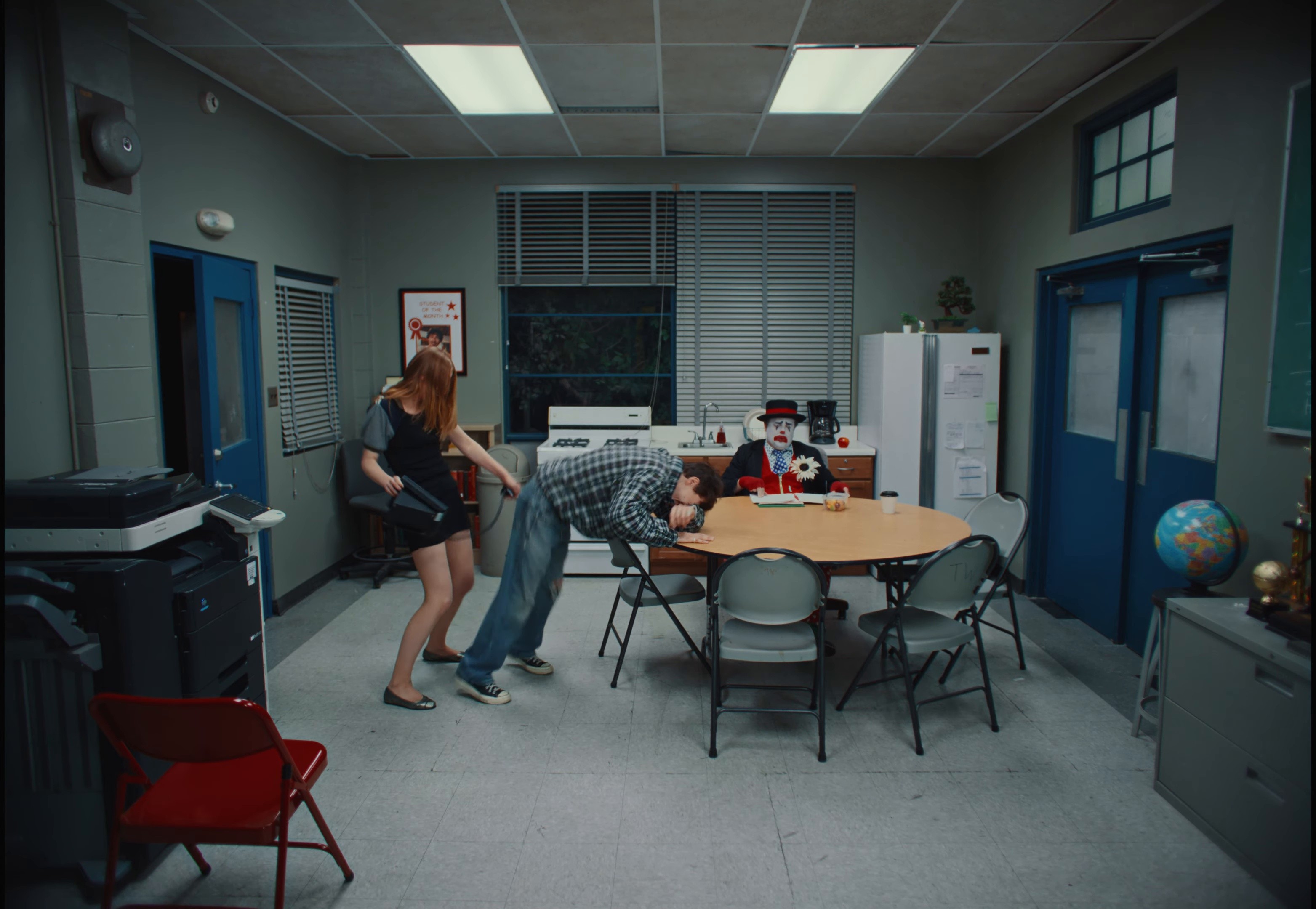 Sue me (2025) —  shot,  lighting