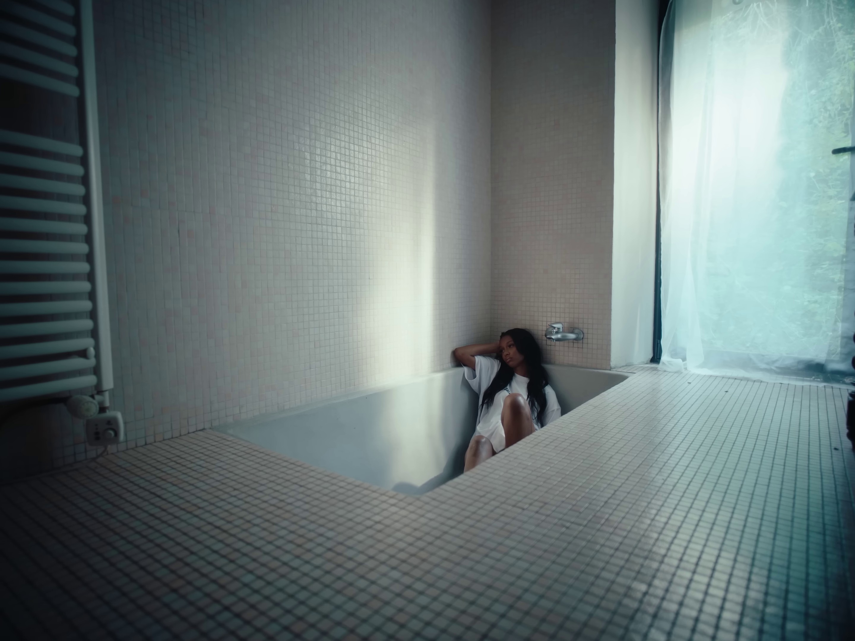 J'élimine (2022) —  shot,  lighting