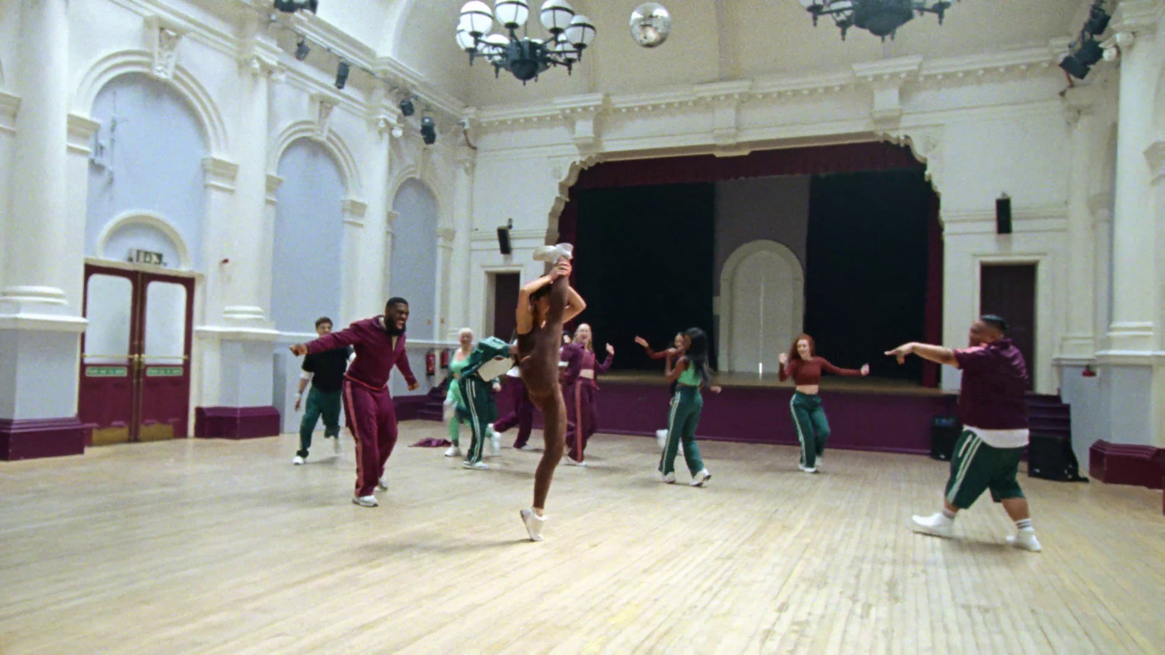 H&M - Dance (2024) —  shot,  lighting