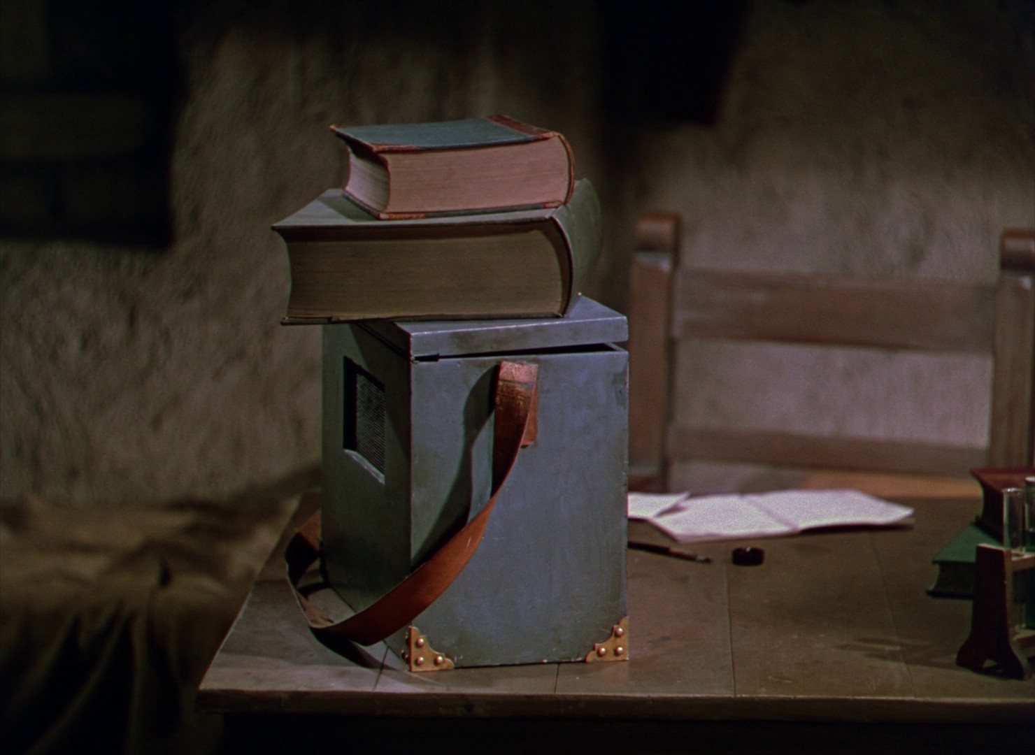 Dr. Cyclops (1940) —  shot,  lighting