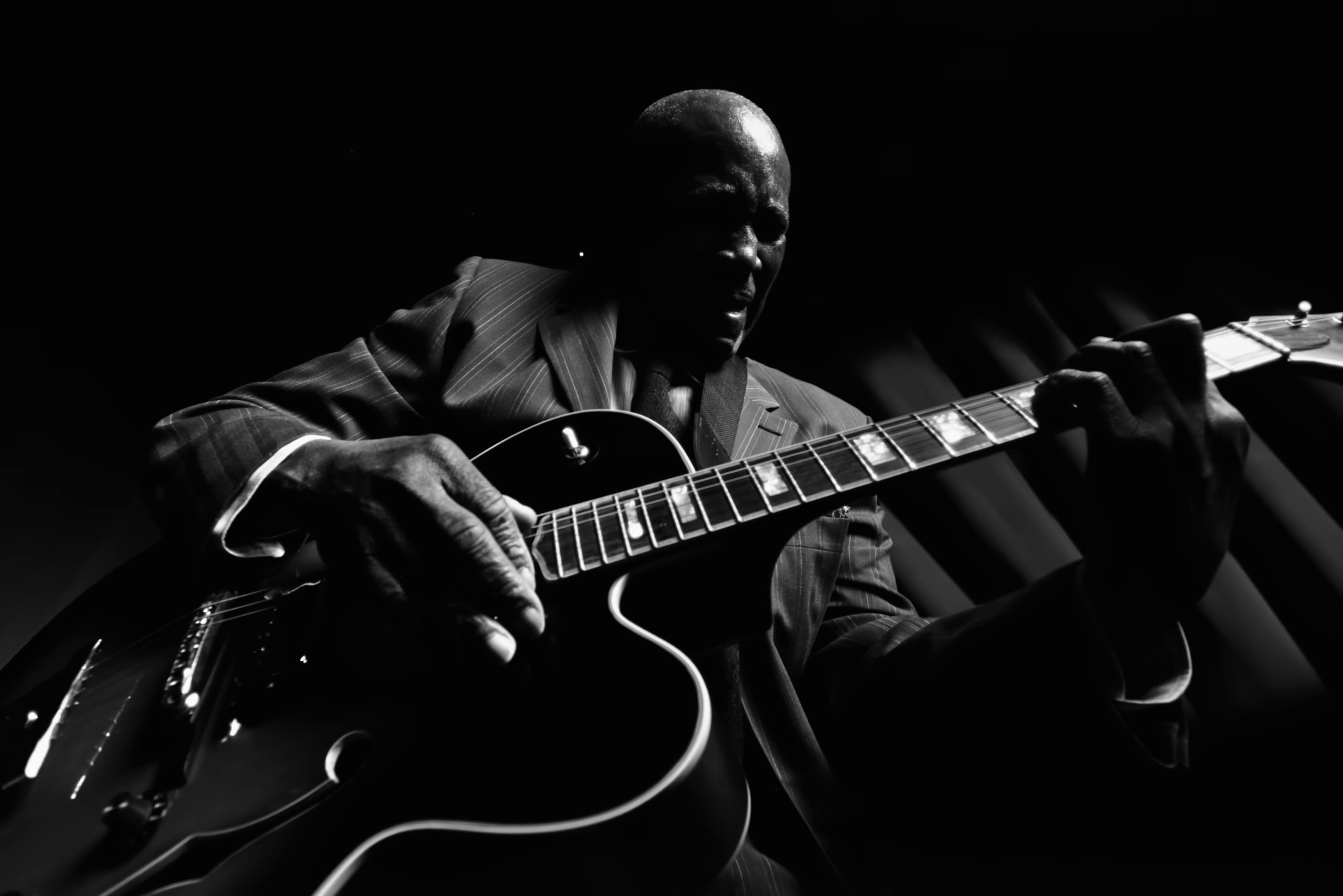 La Mia Parola (2025) —  shot,  lighting