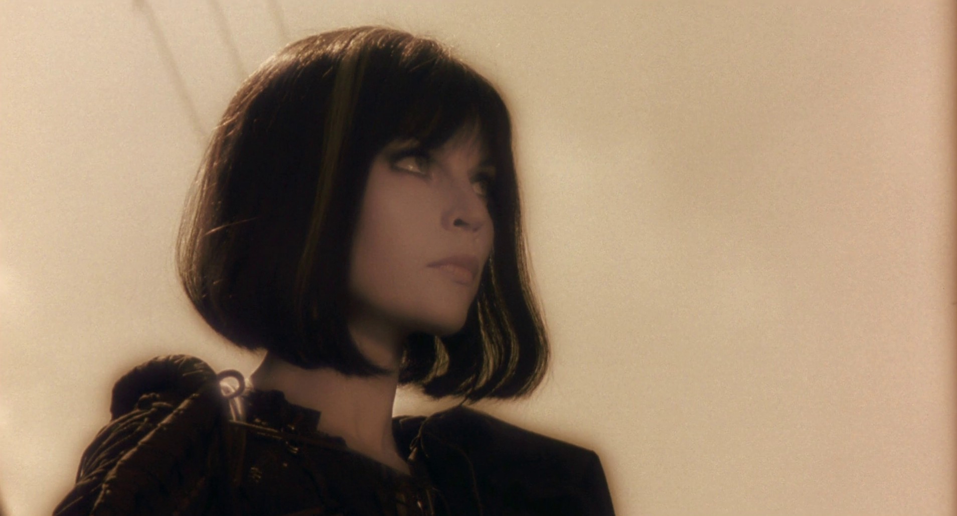 Avalon (2001) —  shot,  lighting