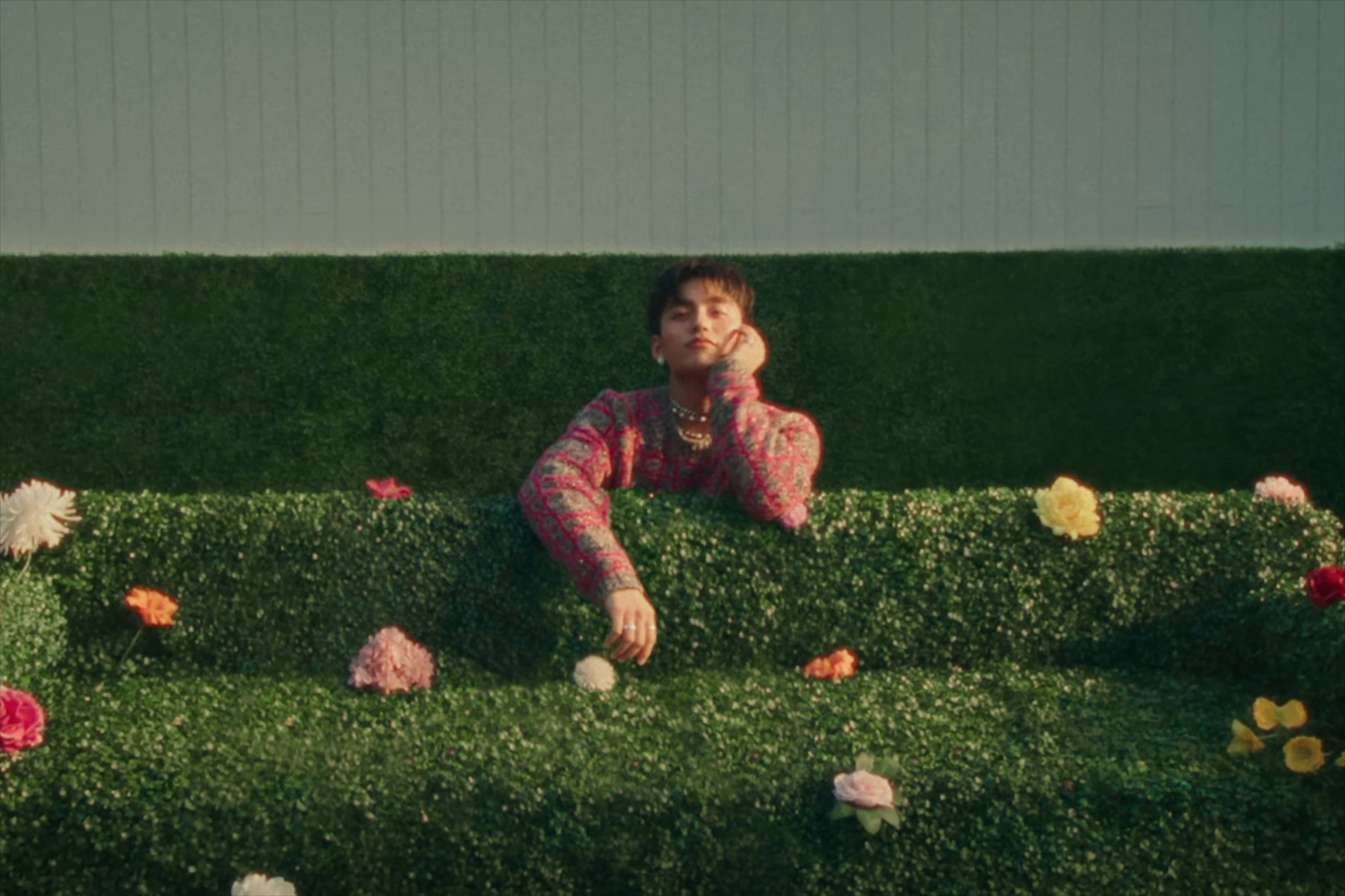 Chăm Hoa (2024) —  shot,  lighting