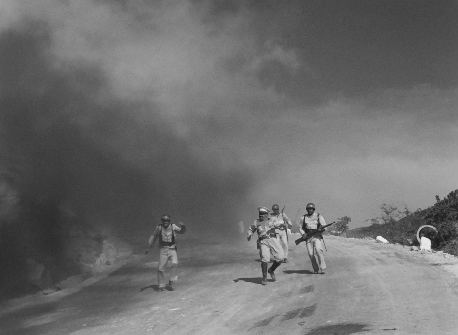 Fever Mounts at El Pao (1959) —  shot,  lighting