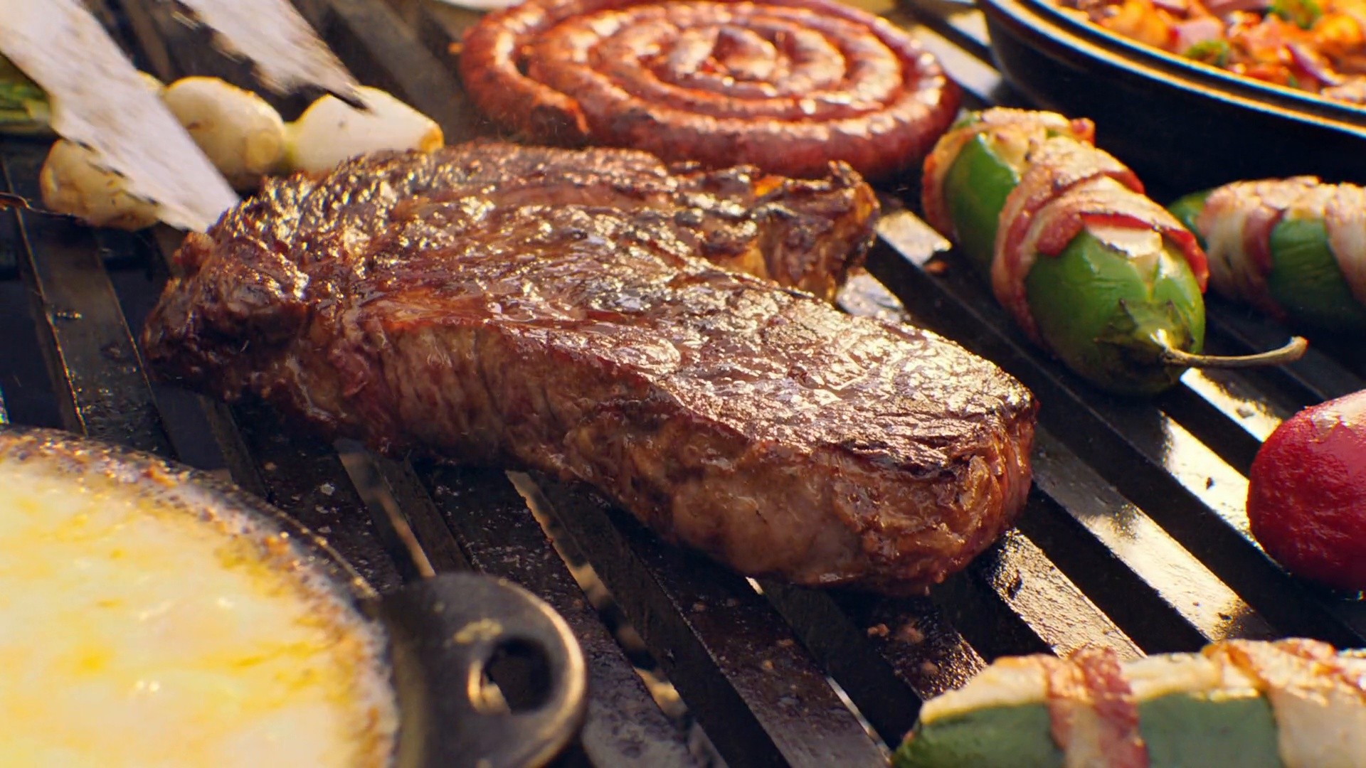 Soriana Institucional - Cantinflas (2021) —  shot,  lighting