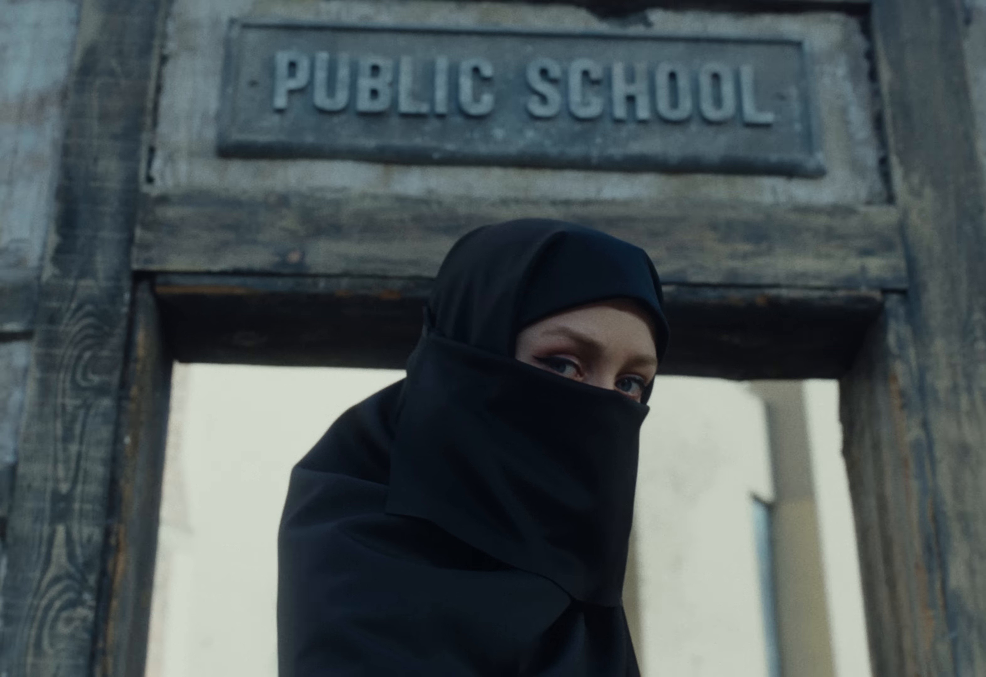 HEROINA (2025) —  shot,  lighting