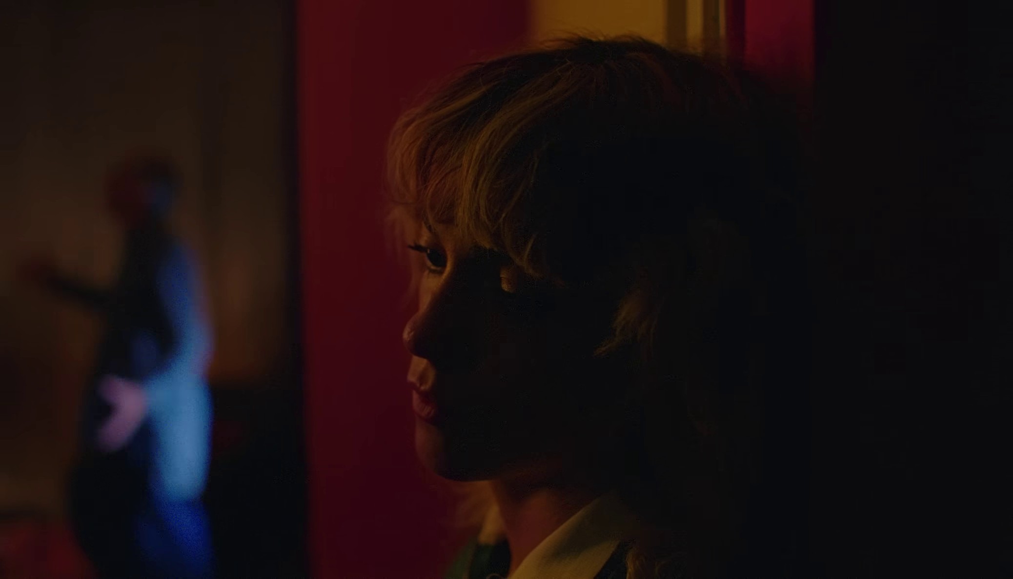 Curimo po asfaltu (2022) —  shot,  lighting