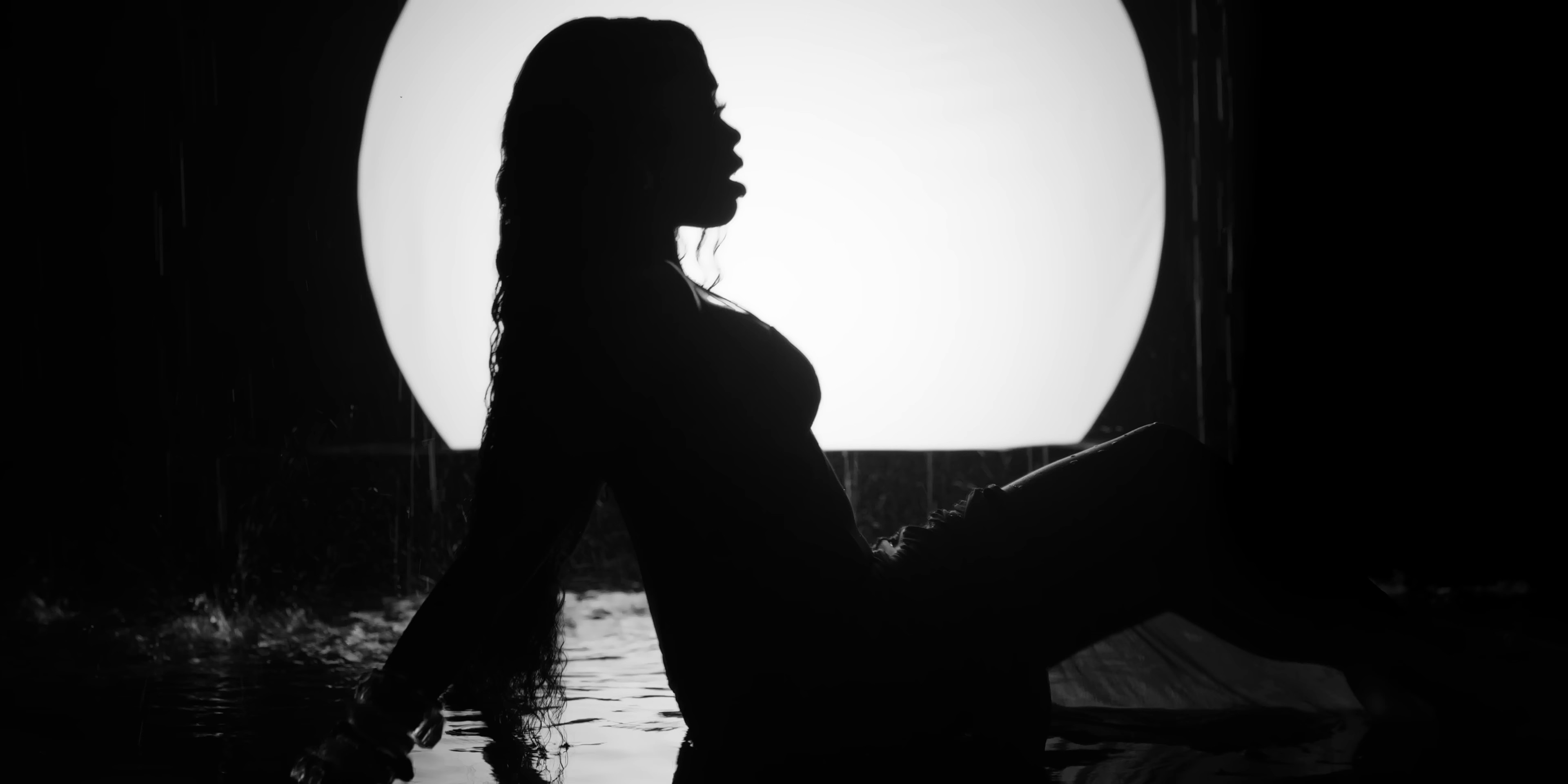 Huh (2024) —  shot,  lighting