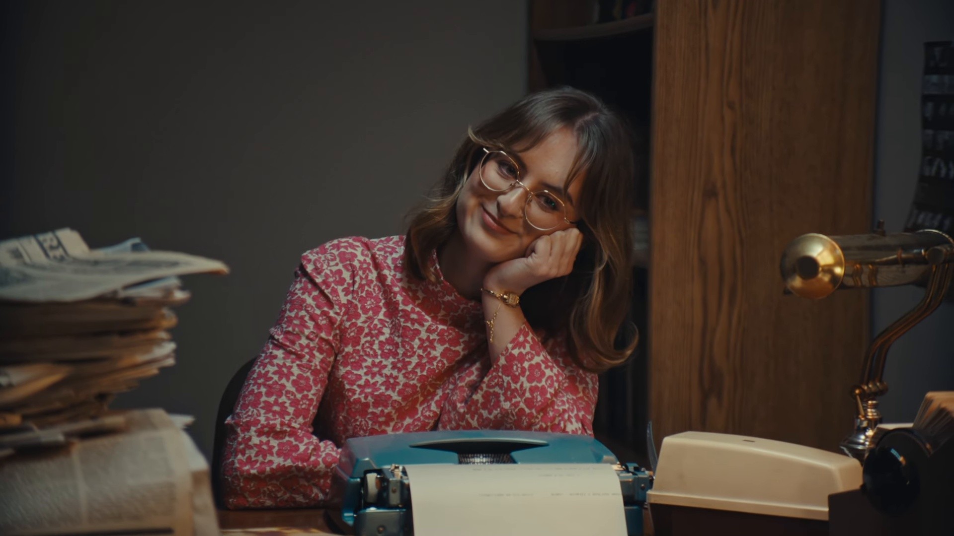 FRIENDS TO LOVERS (2025) —  shot,  lighting