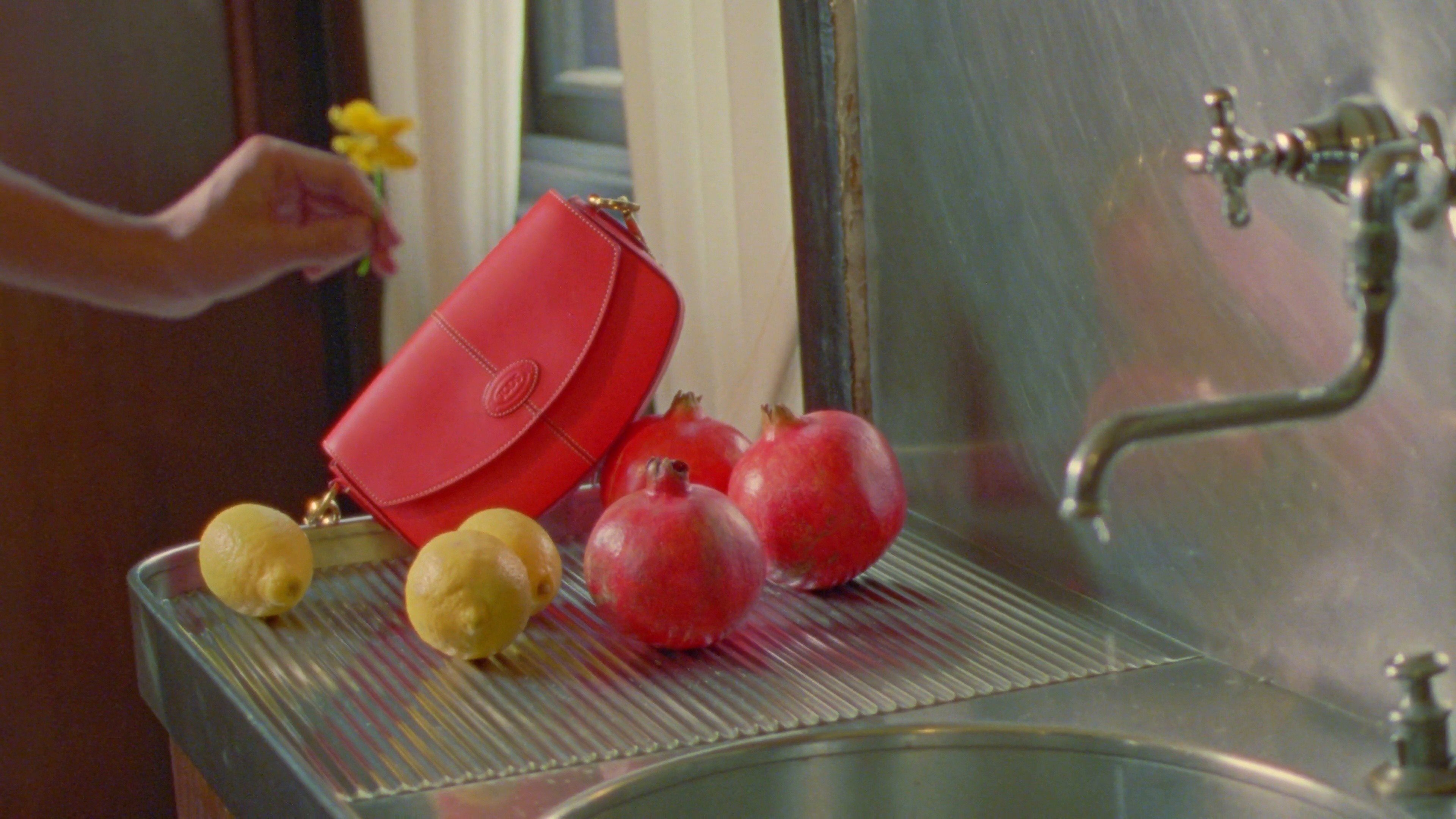 Tod's SS20 (2020) —  shot,  lighting