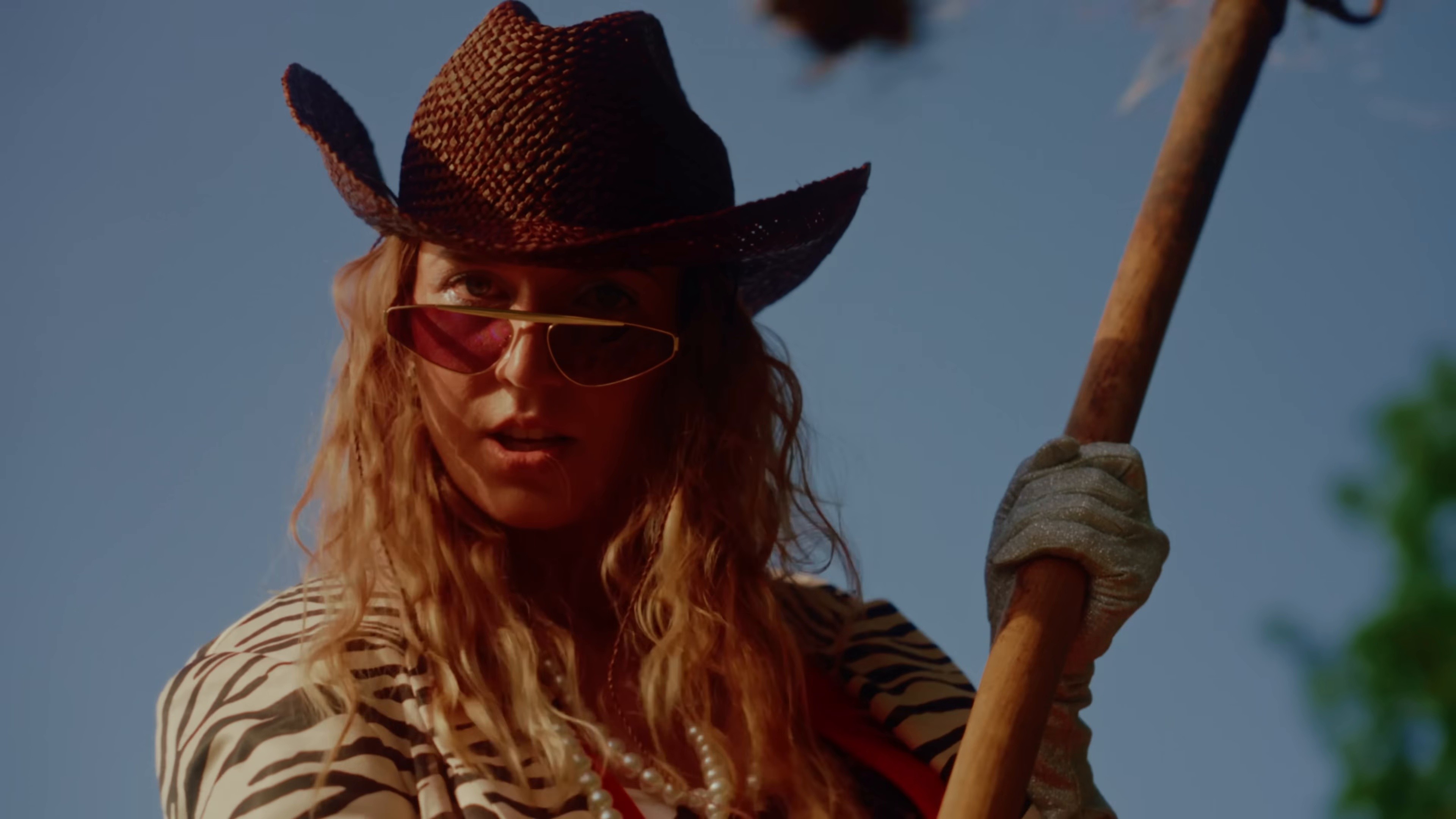 Moravo (2024) —  shot,  lighting