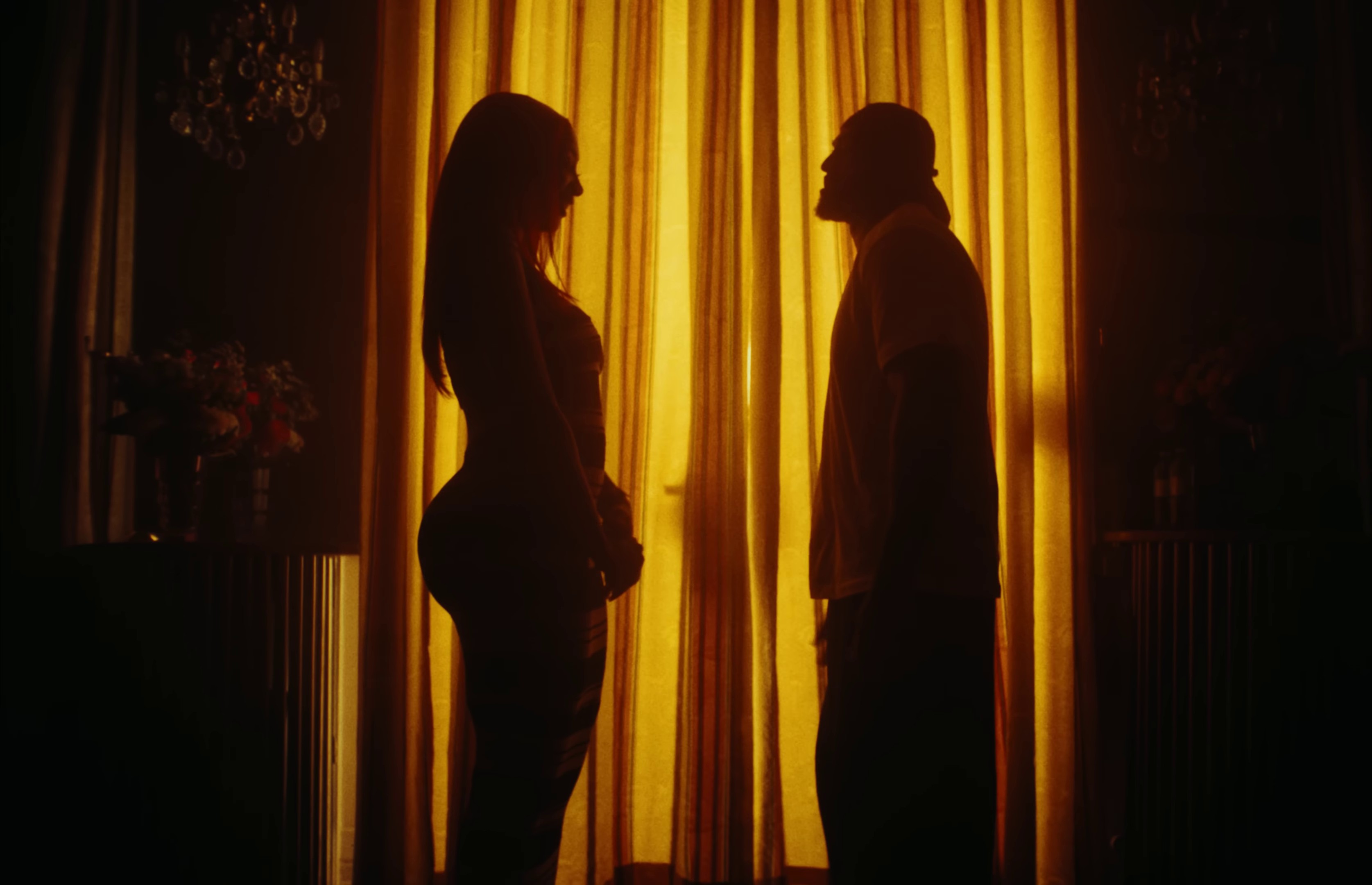 SMS  (2022) —  shot,  lighting