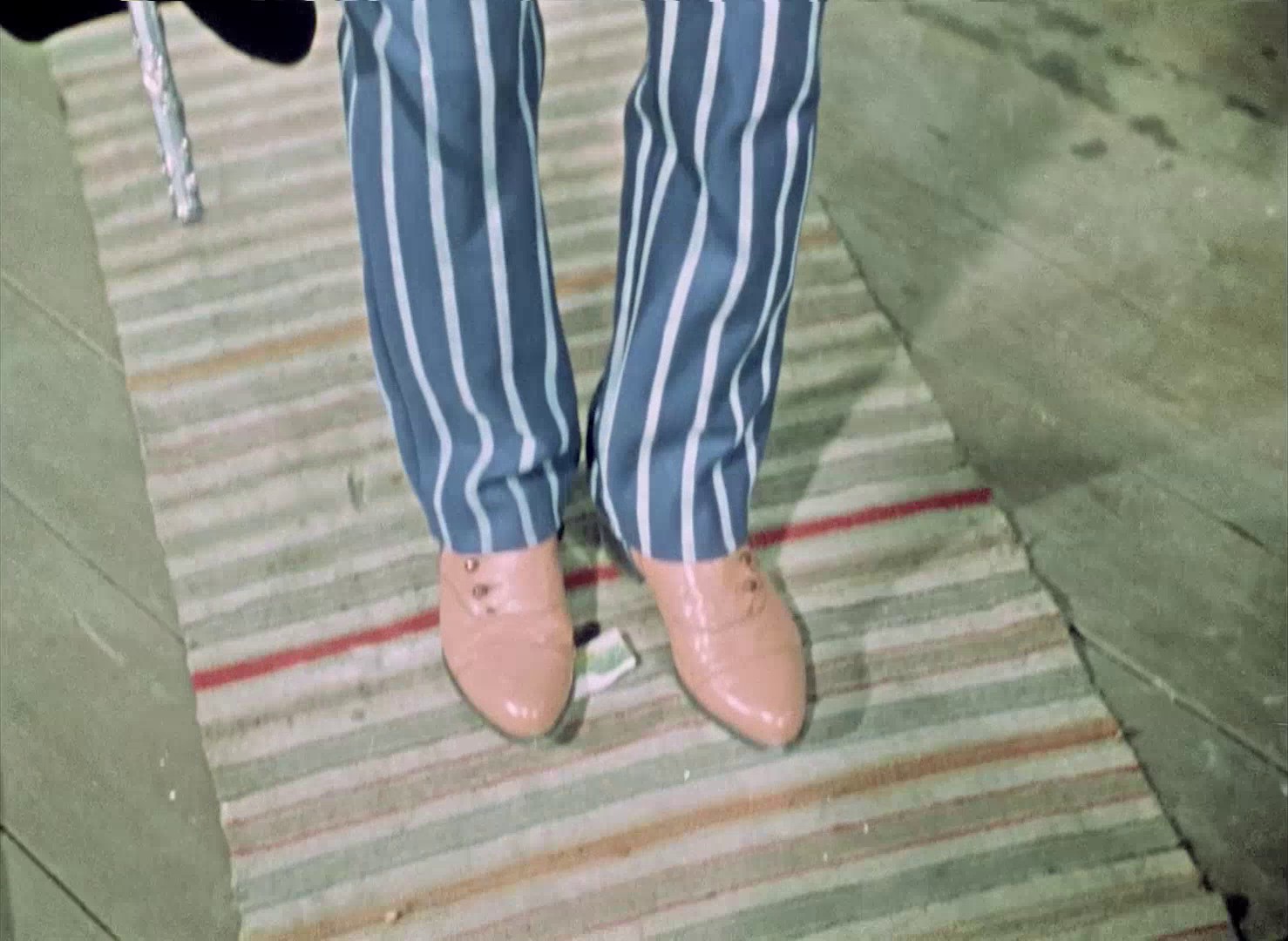 Za dvoma zaytsiamy (1961) —  shot,  lighting