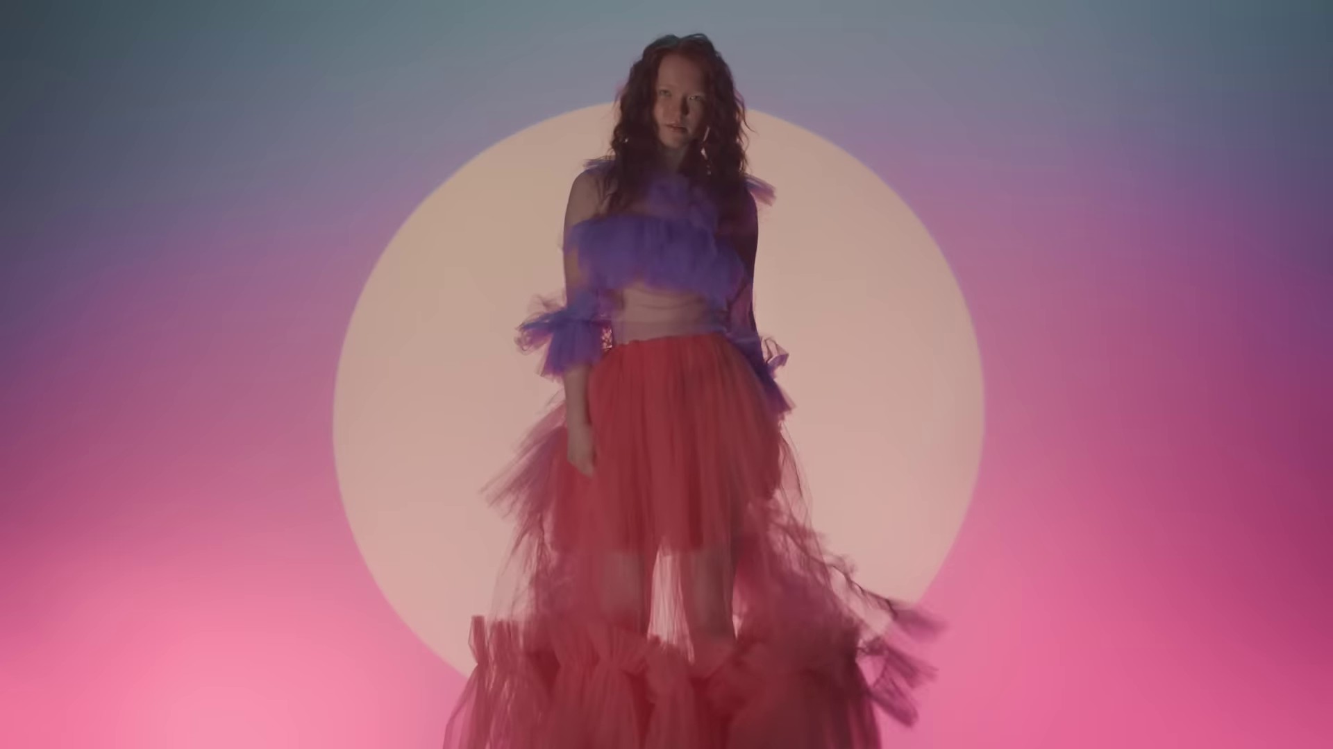 De couleurs vives  (2022) —  shot,  lighting